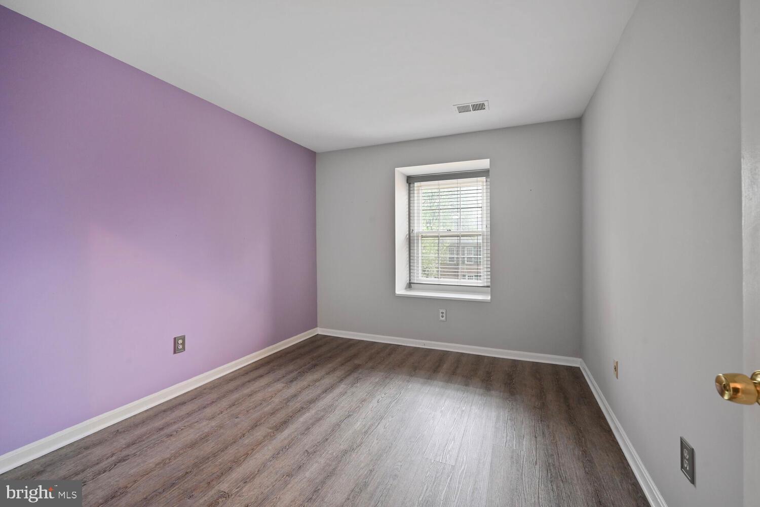 WOODSIDE - Residential