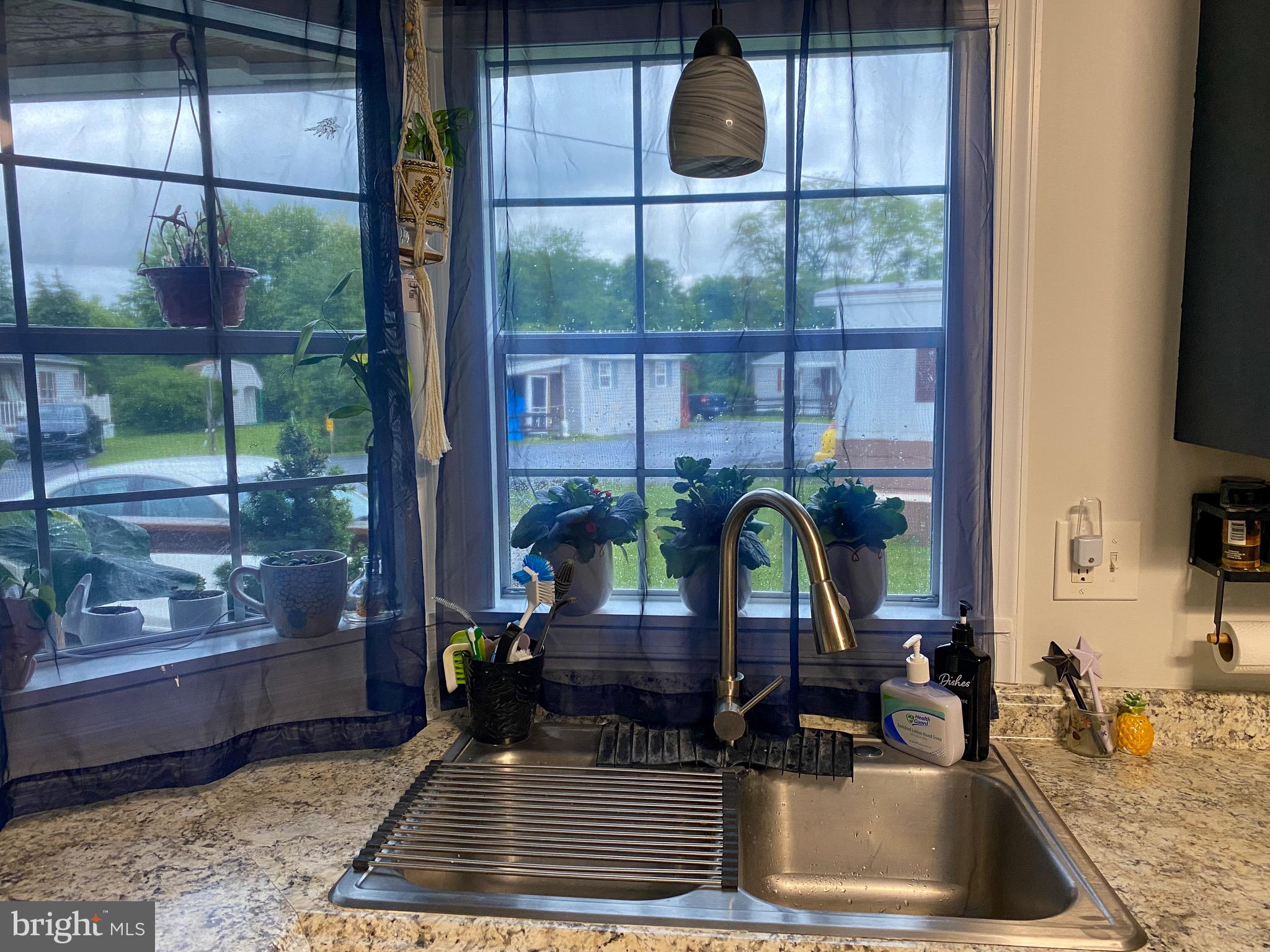 CEDAR MANOR MHP - Residential