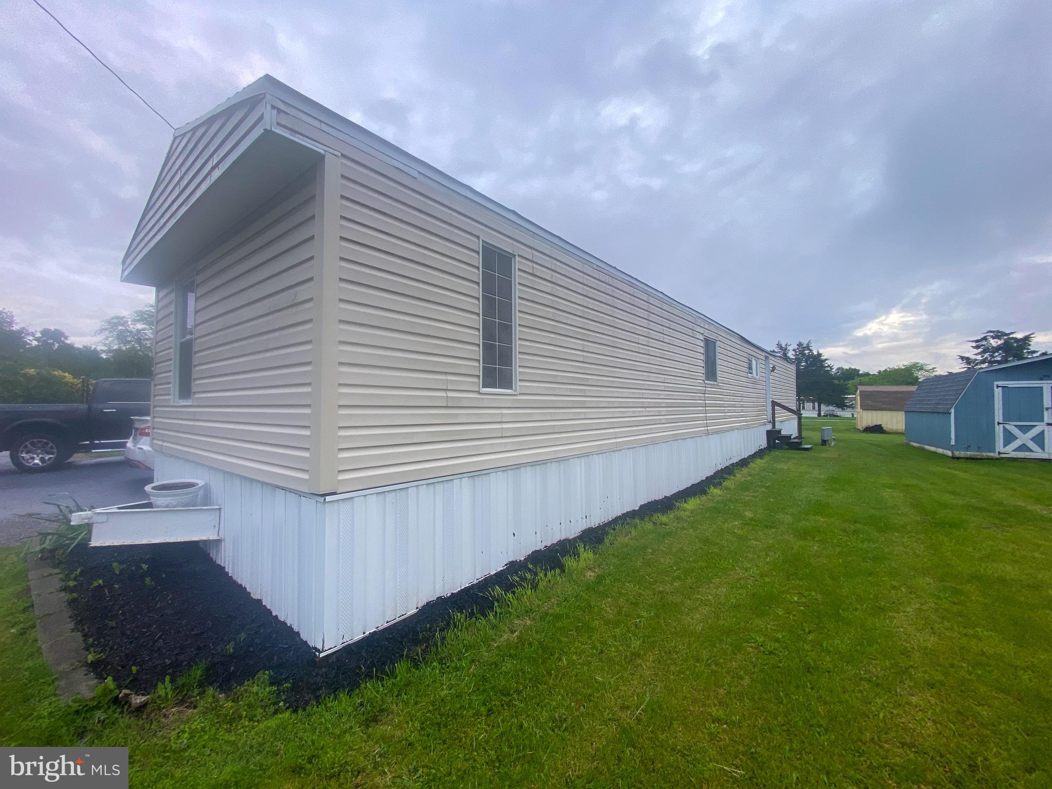 CEDAR MANOR MHP - Residential