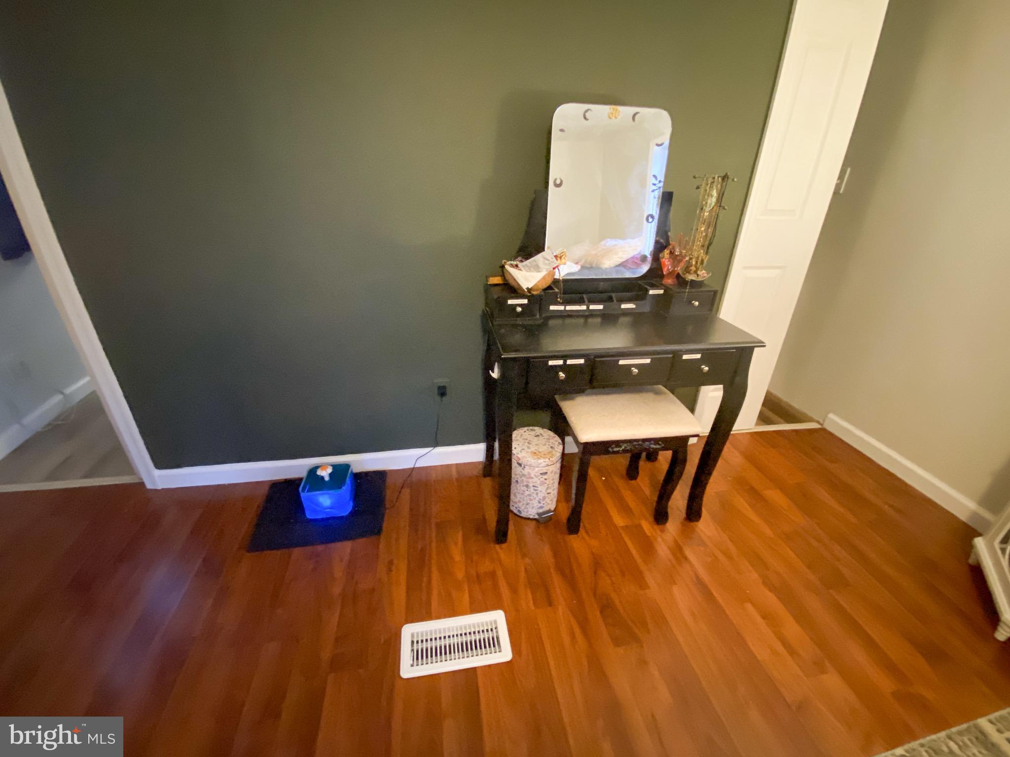 CEDAR MANOR MHP - Residential