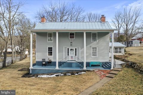 126 OVERALL ROAD BENTONVILLE VA 22610