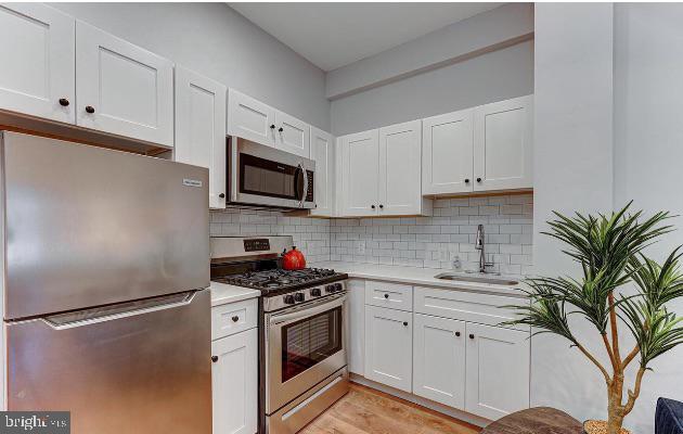 TEMPLE UNIVERSITY - Residential Lease