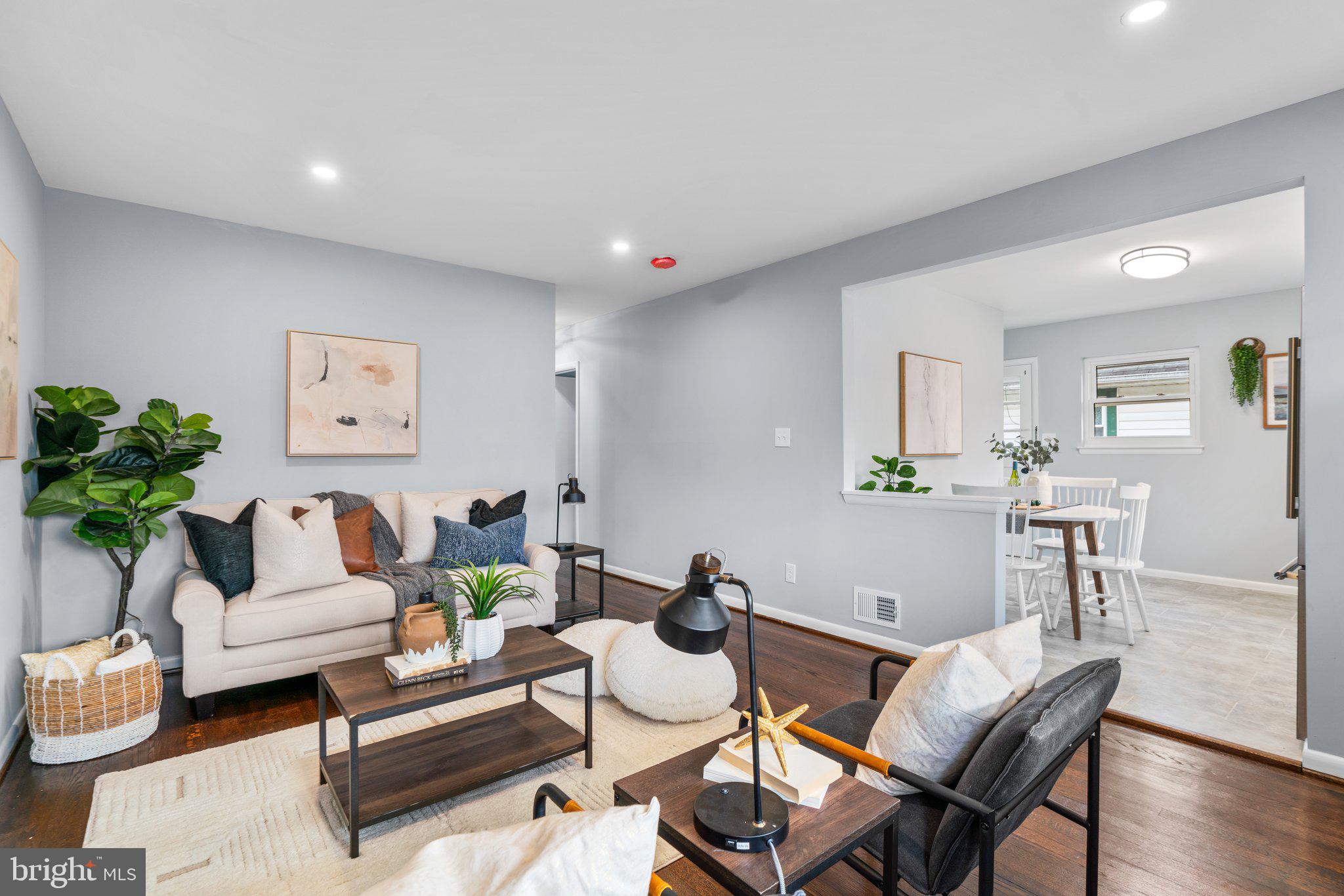 CATONSVILLE MANOR - Residential