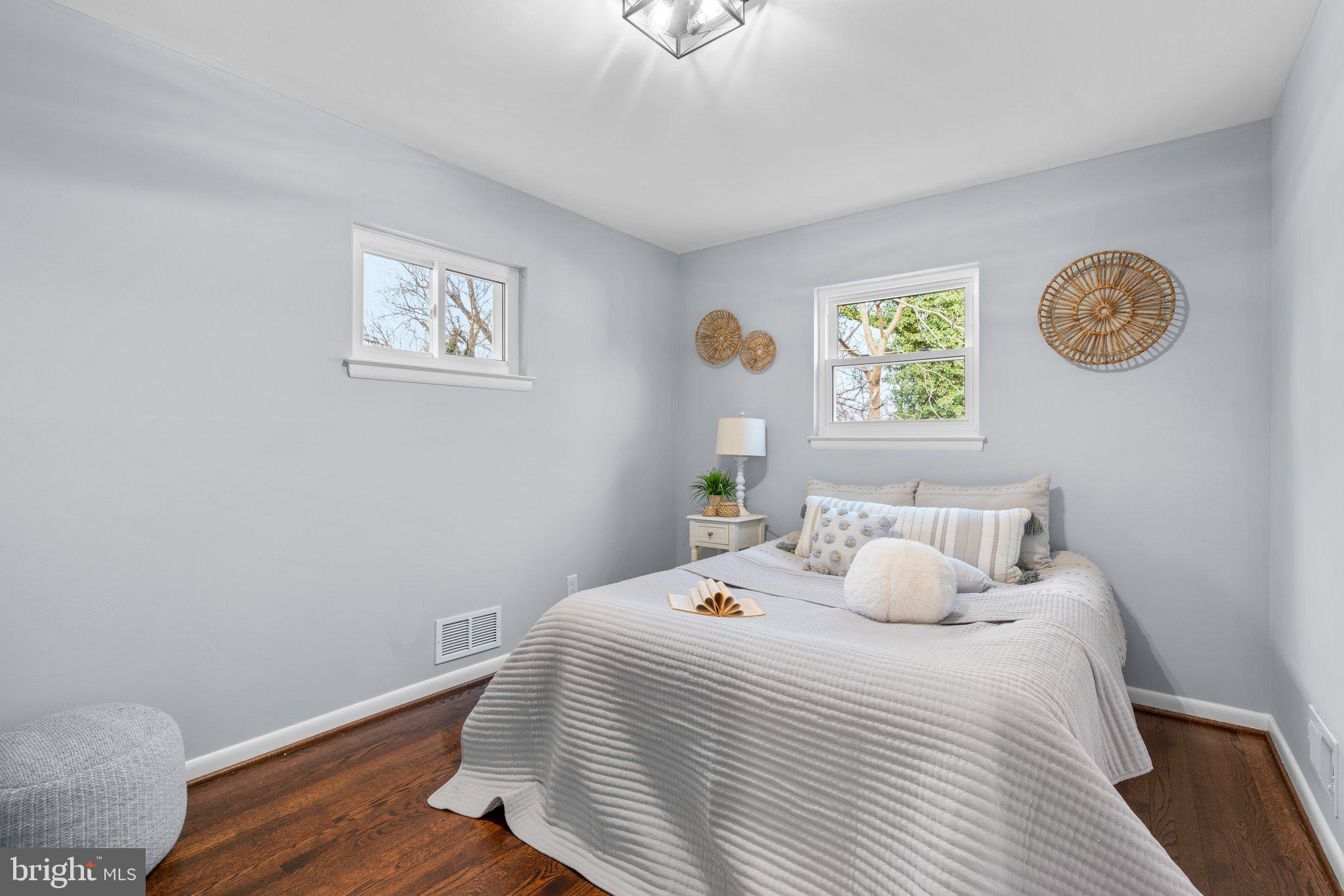 CATONSVILLE MANOR - Residential