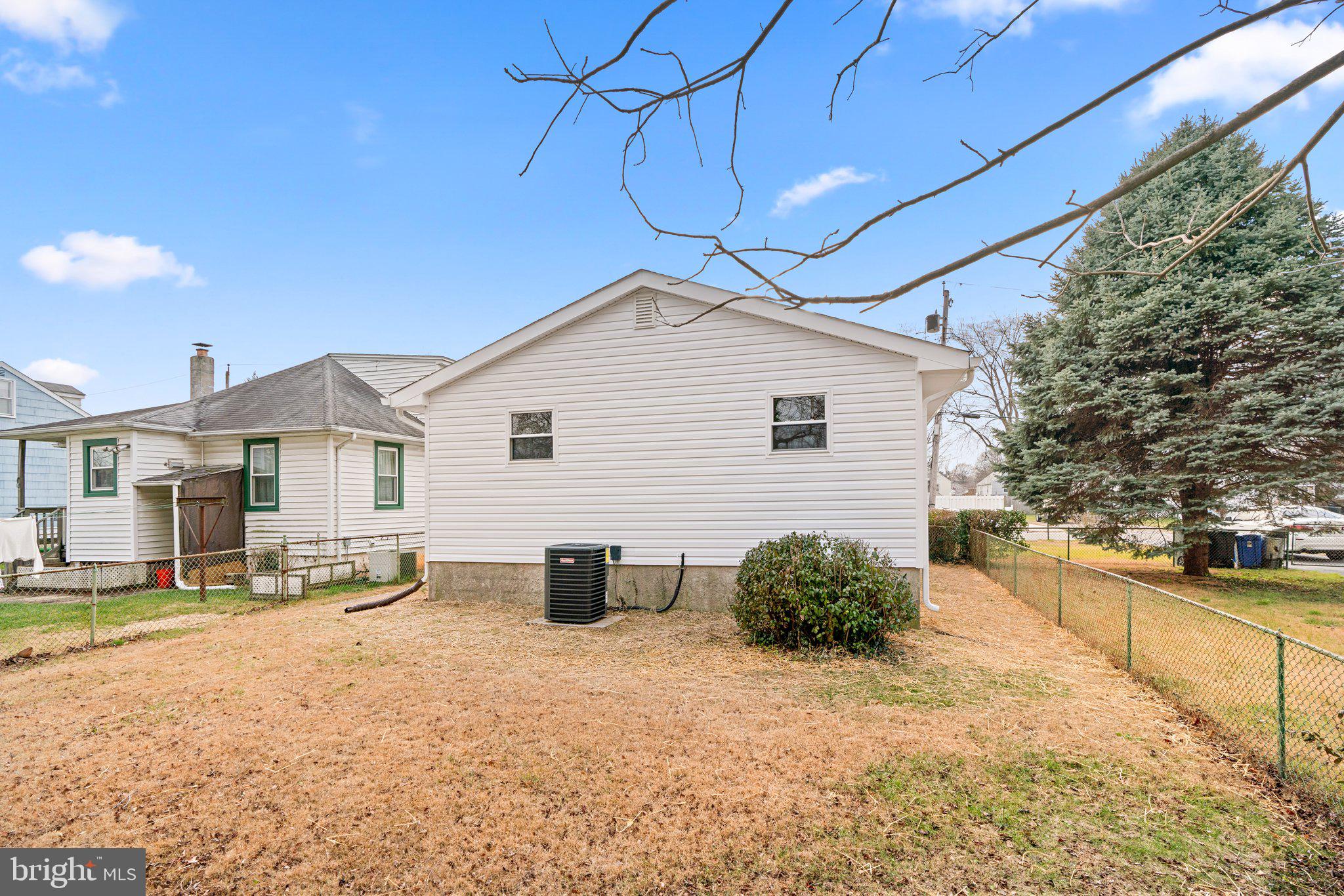 CATONSVILLE MANOR - Residential