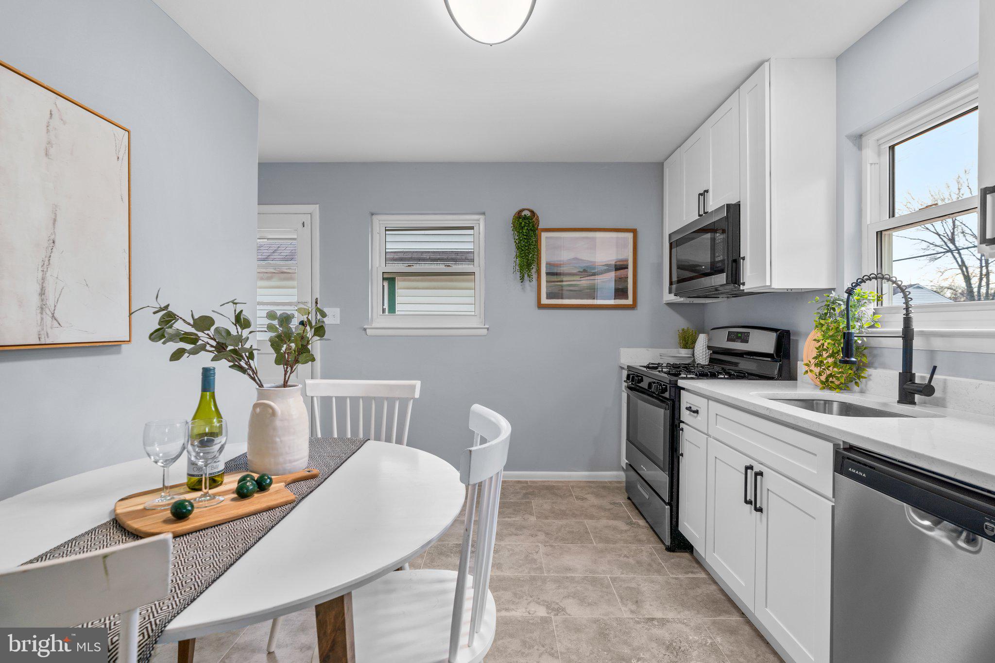 CATONSVILLE MANOR - Residential