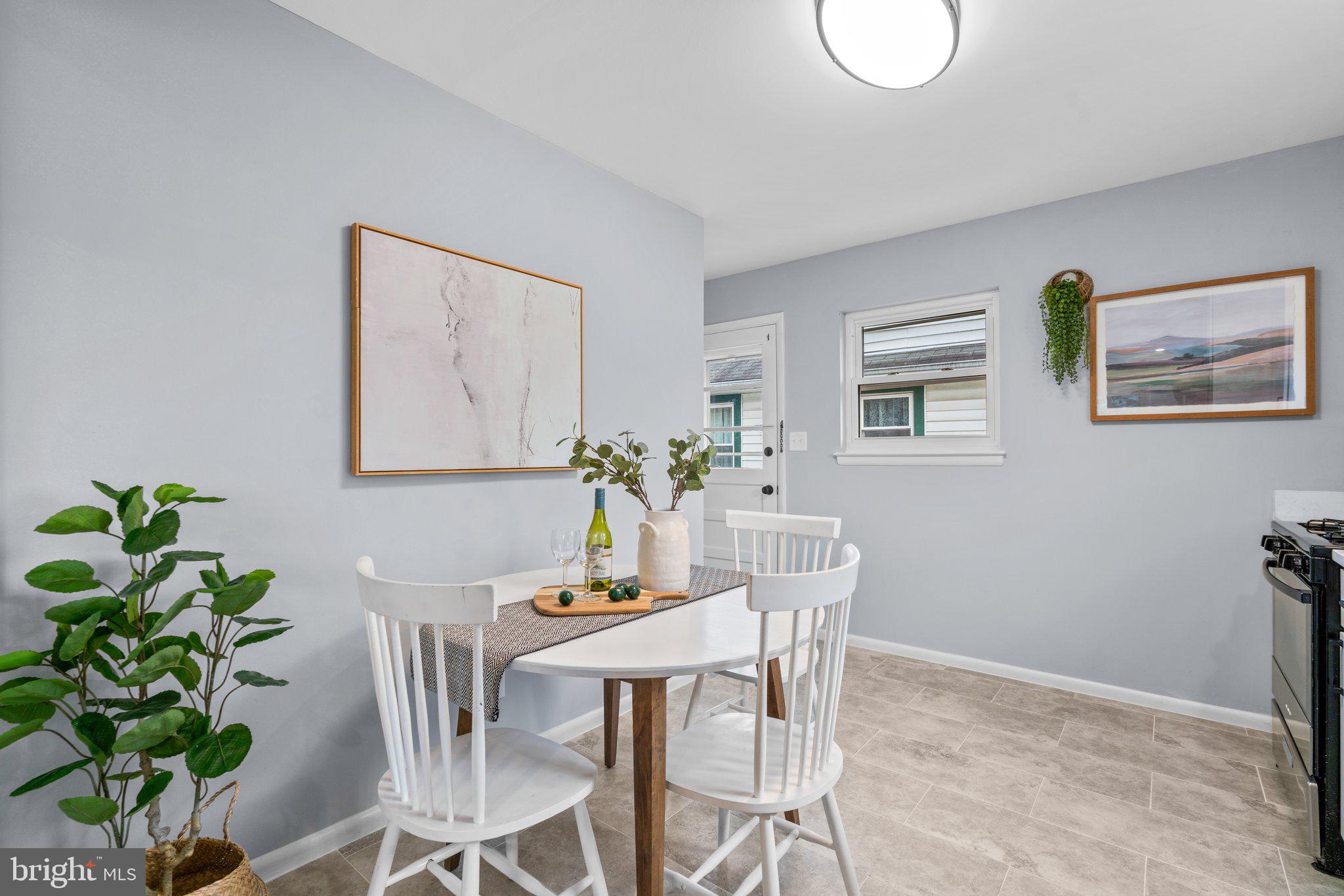 CATONSVILLE MANOR - Residential