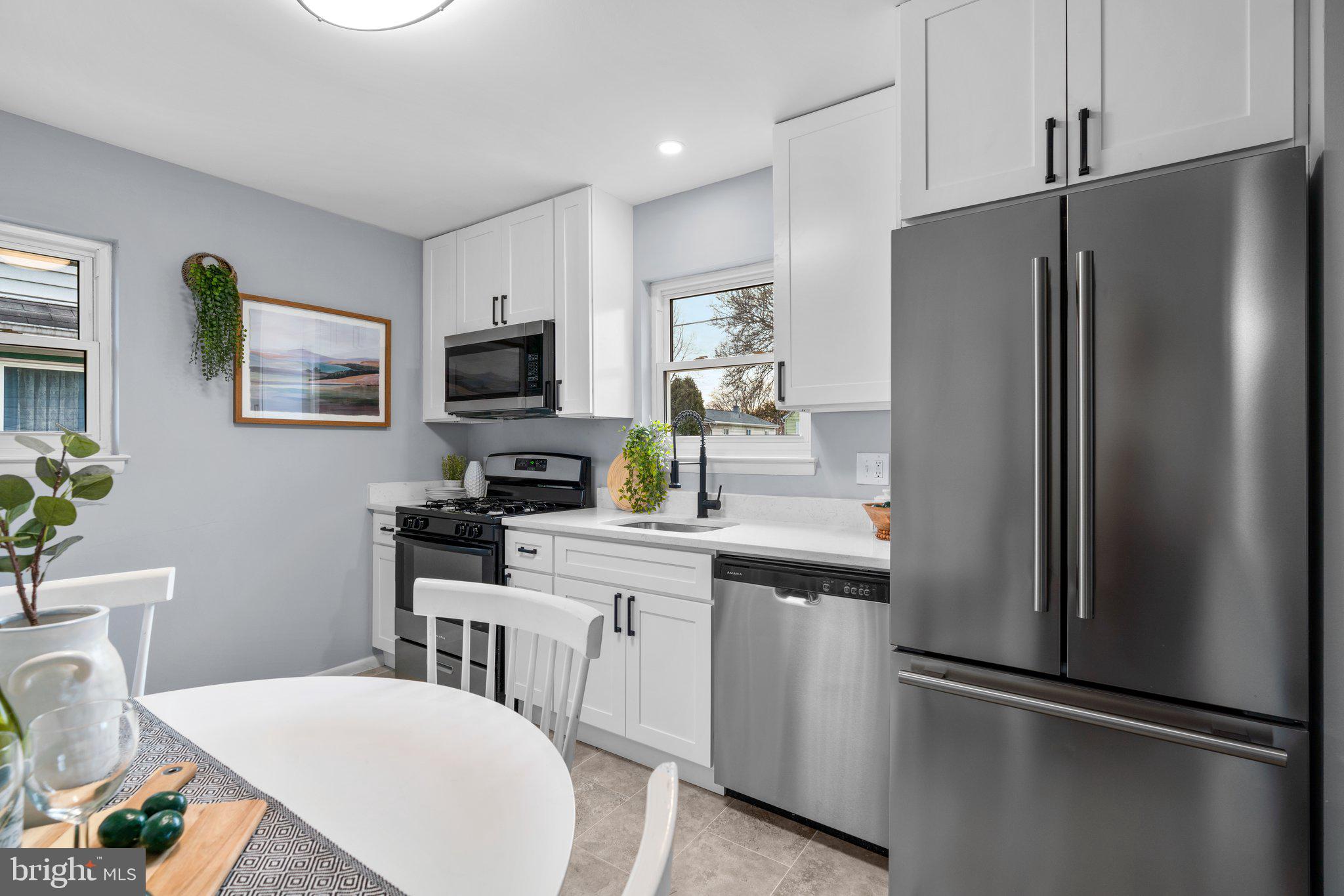 CATONSVILLE MANOR - Residential