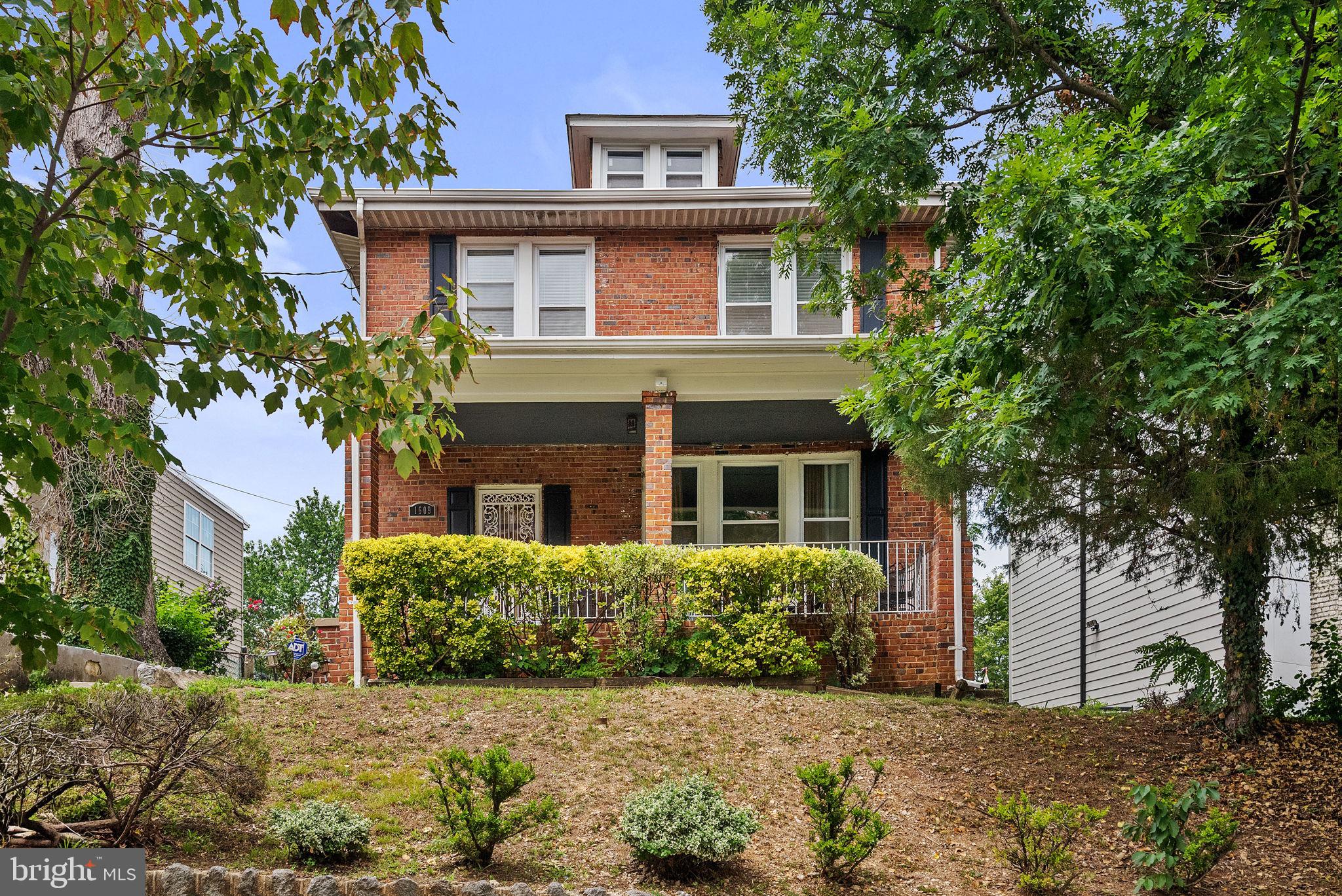 1609 30TH STREET SE