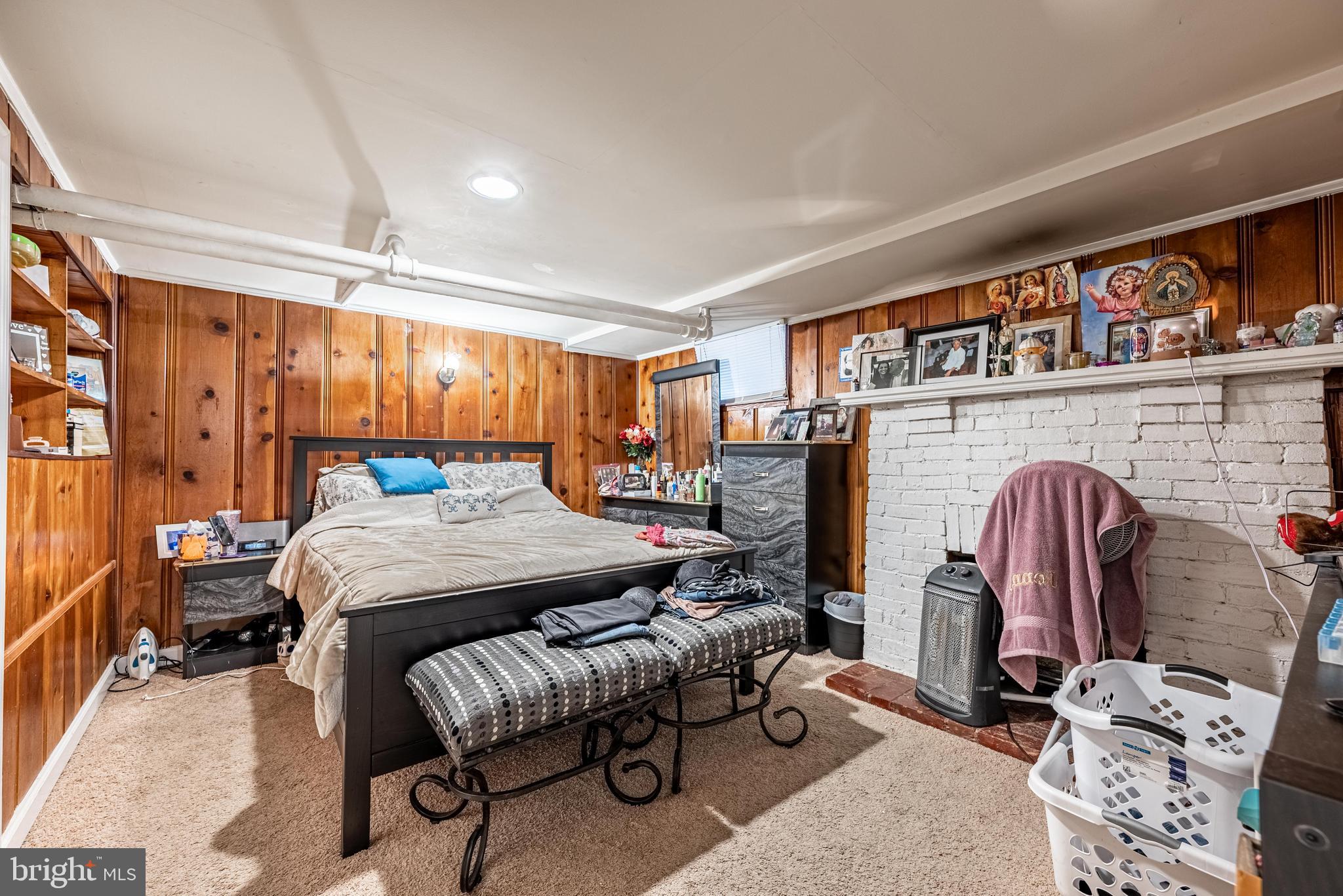 LARCHMONT - Residential