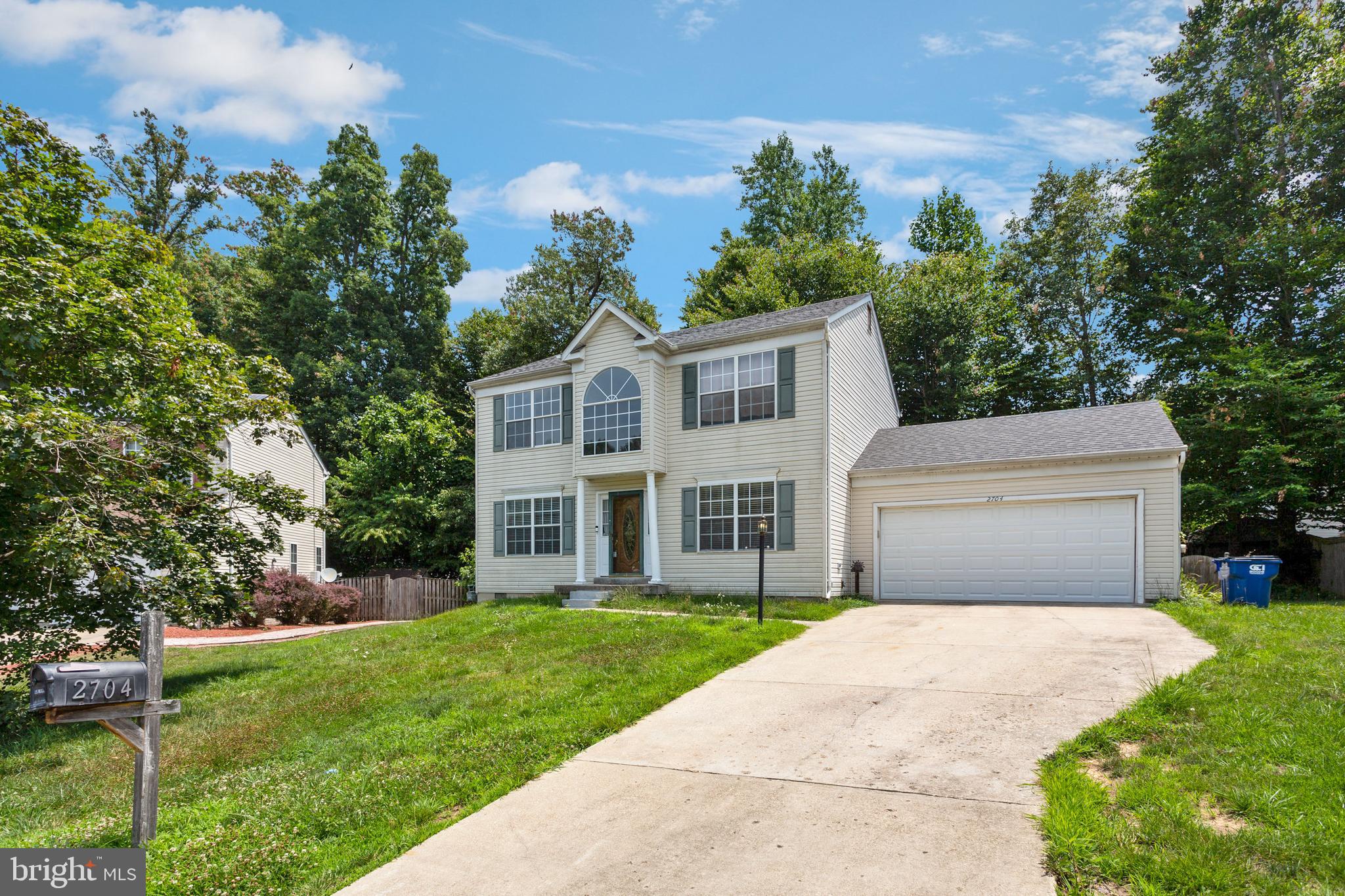 OXFORD OAKS - Residential