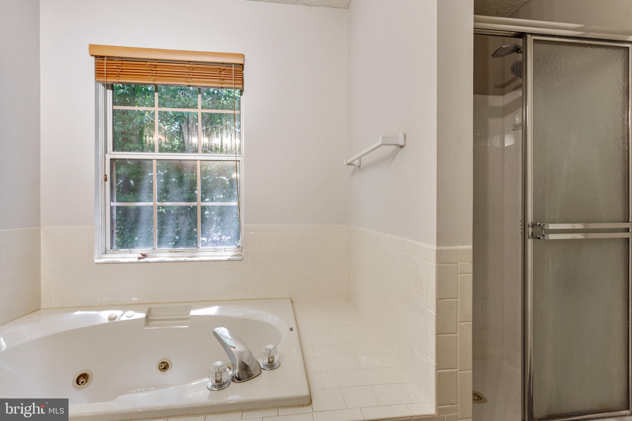 OXFORD OAKS - Residential