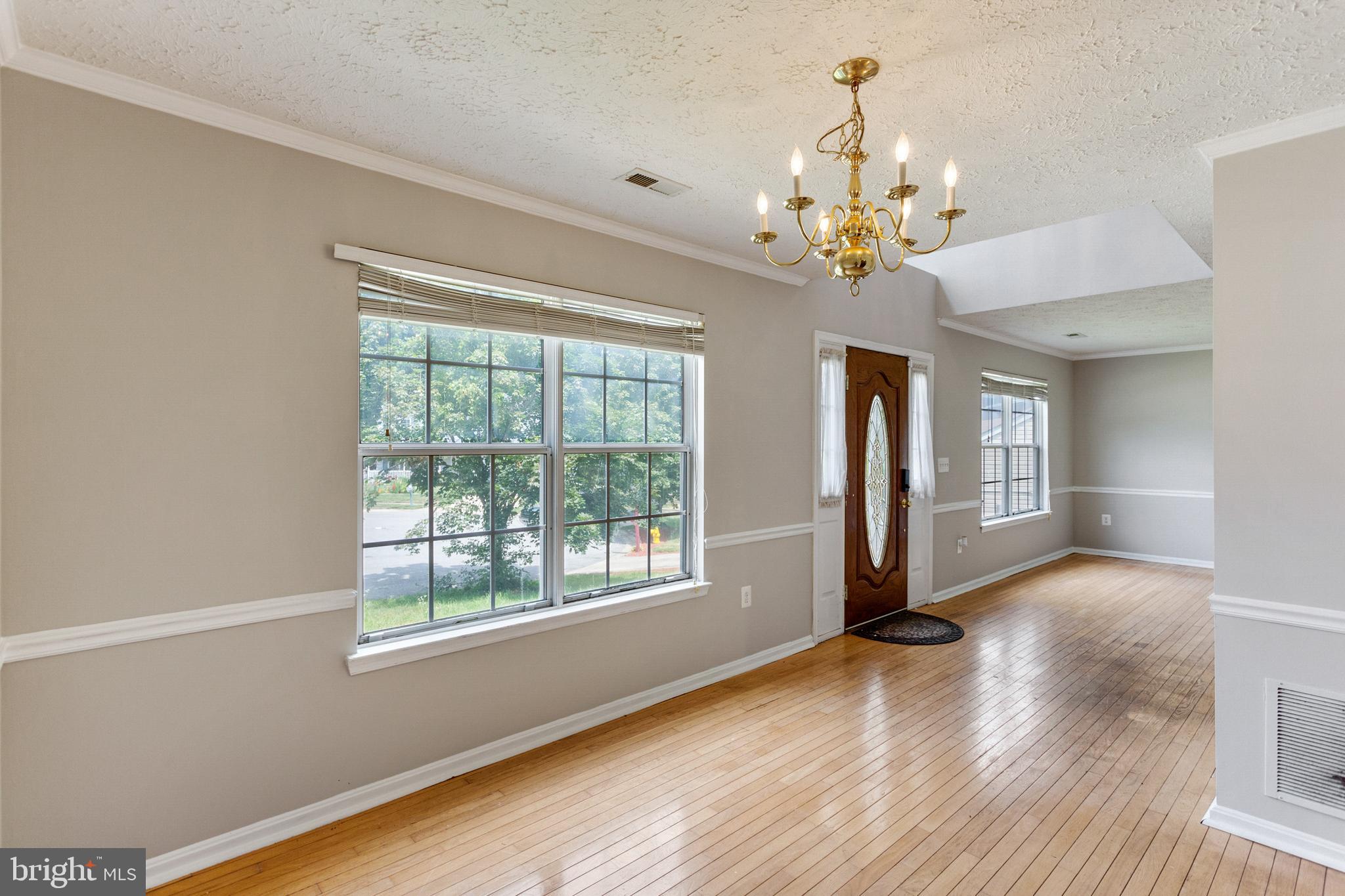 OXFORD OAKS - Residential