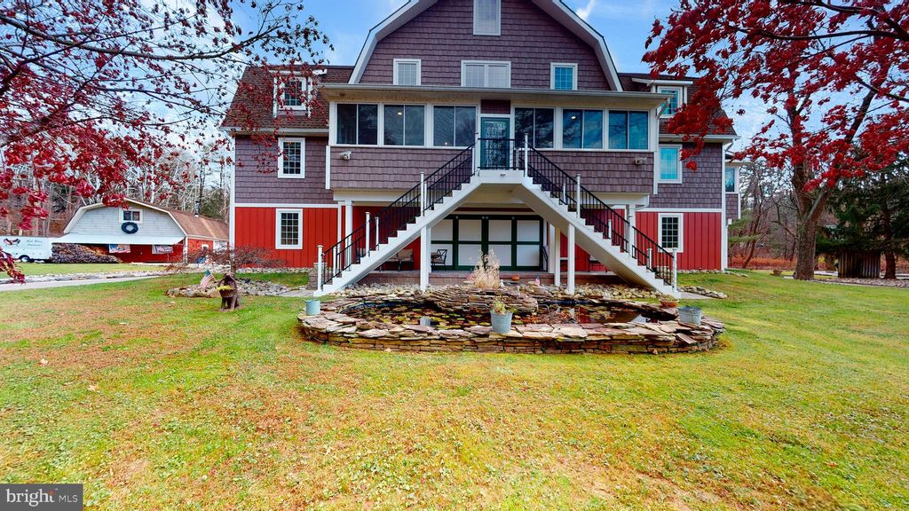 Photo of 901 Crum Creek Rd, BROOMALL, PA 19008 (MLS # PADE2086118)