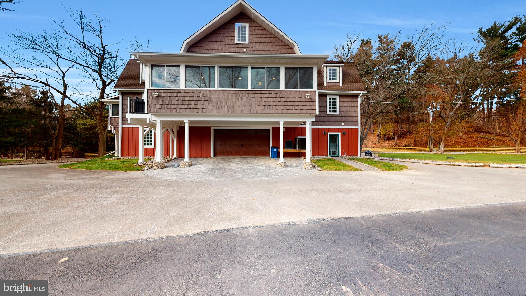 901 CRUM CREEK