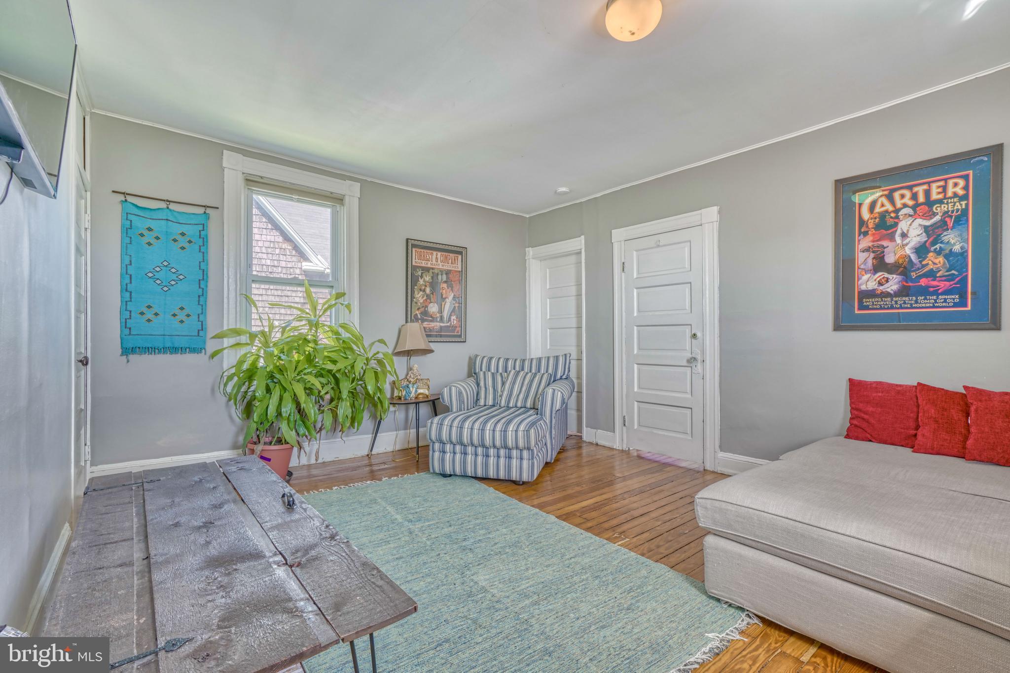 LAURAVILLE HISTORIC DISTRICT - Residential