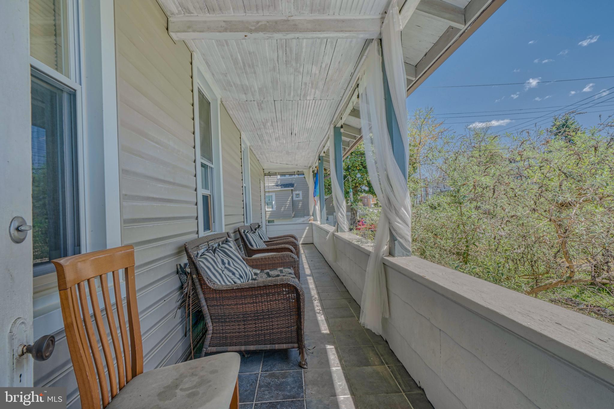 LAURAVILLE HISTORIC DISTRICT - Residential