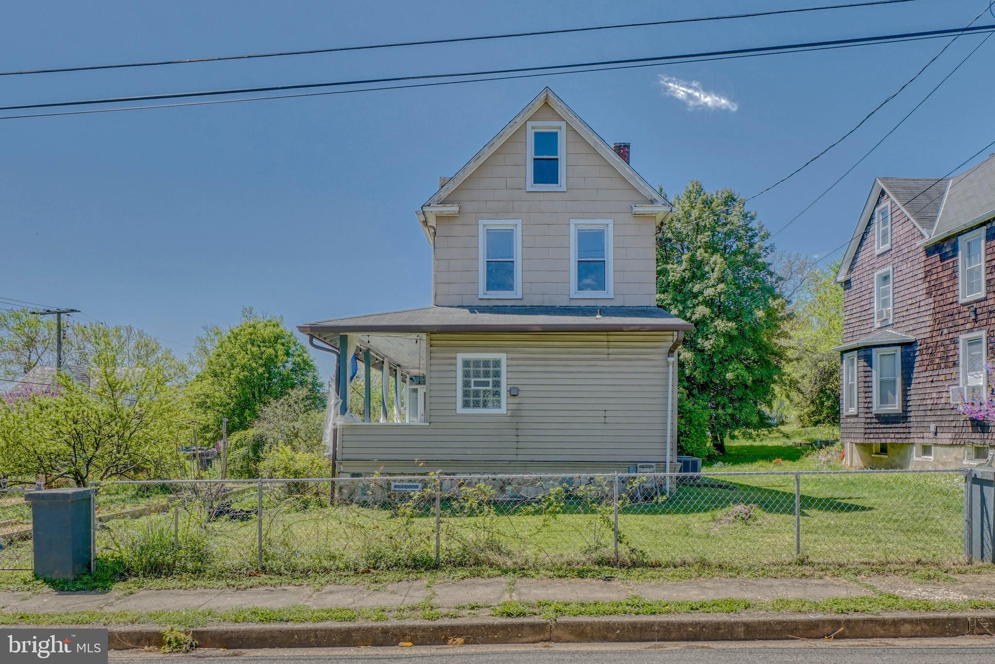 LAURAVILLE HISTORIC DISTRICT - Residential