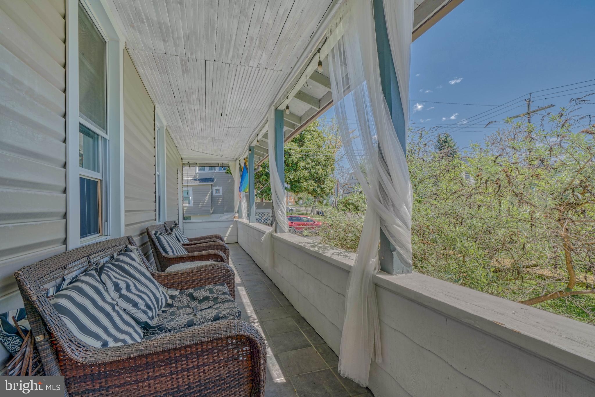 LAURAVILLE HISTORIC DISTRICT - Residential