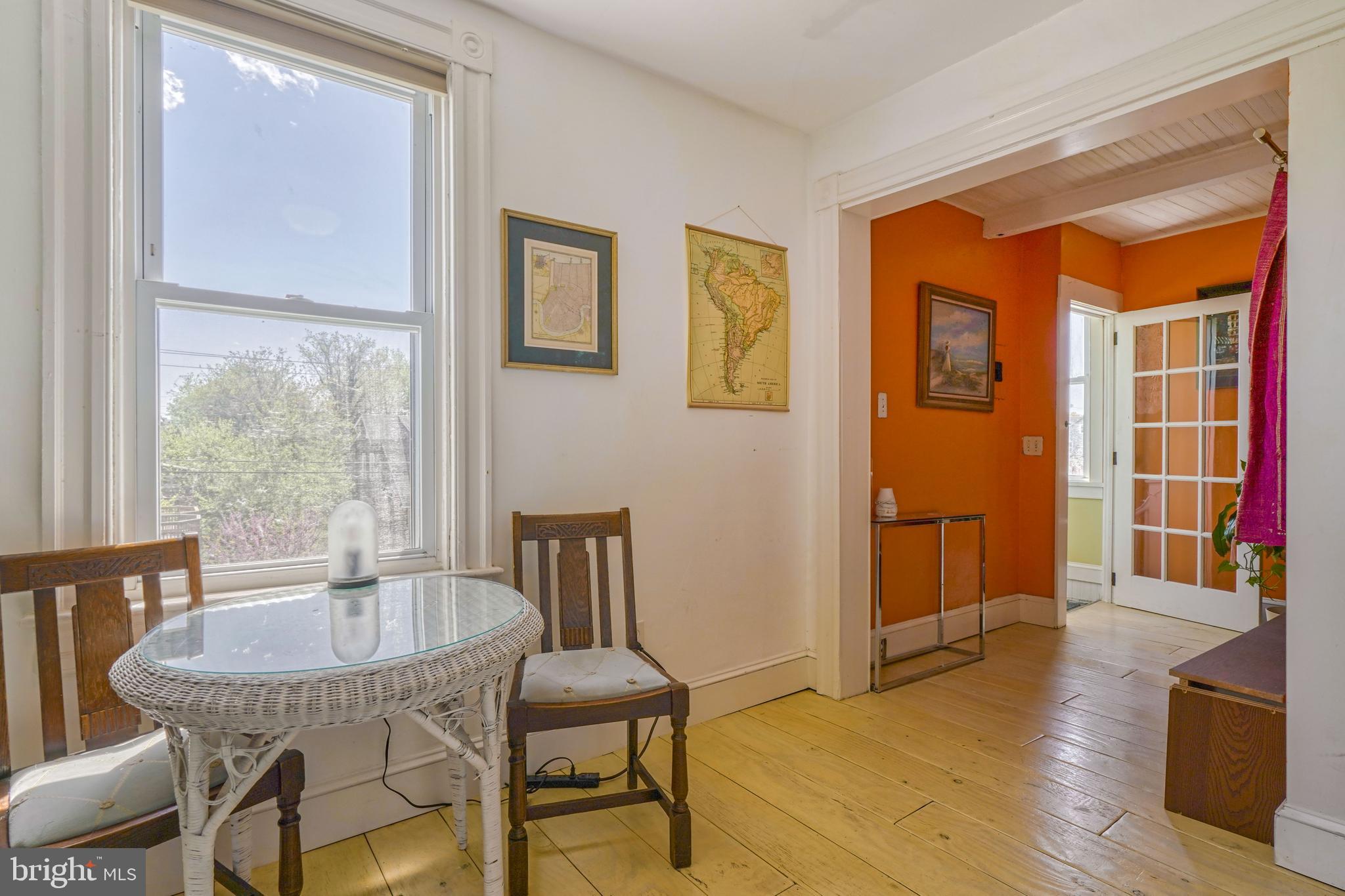 LAURAVILLE HISTORIC DISTRICT - Residential