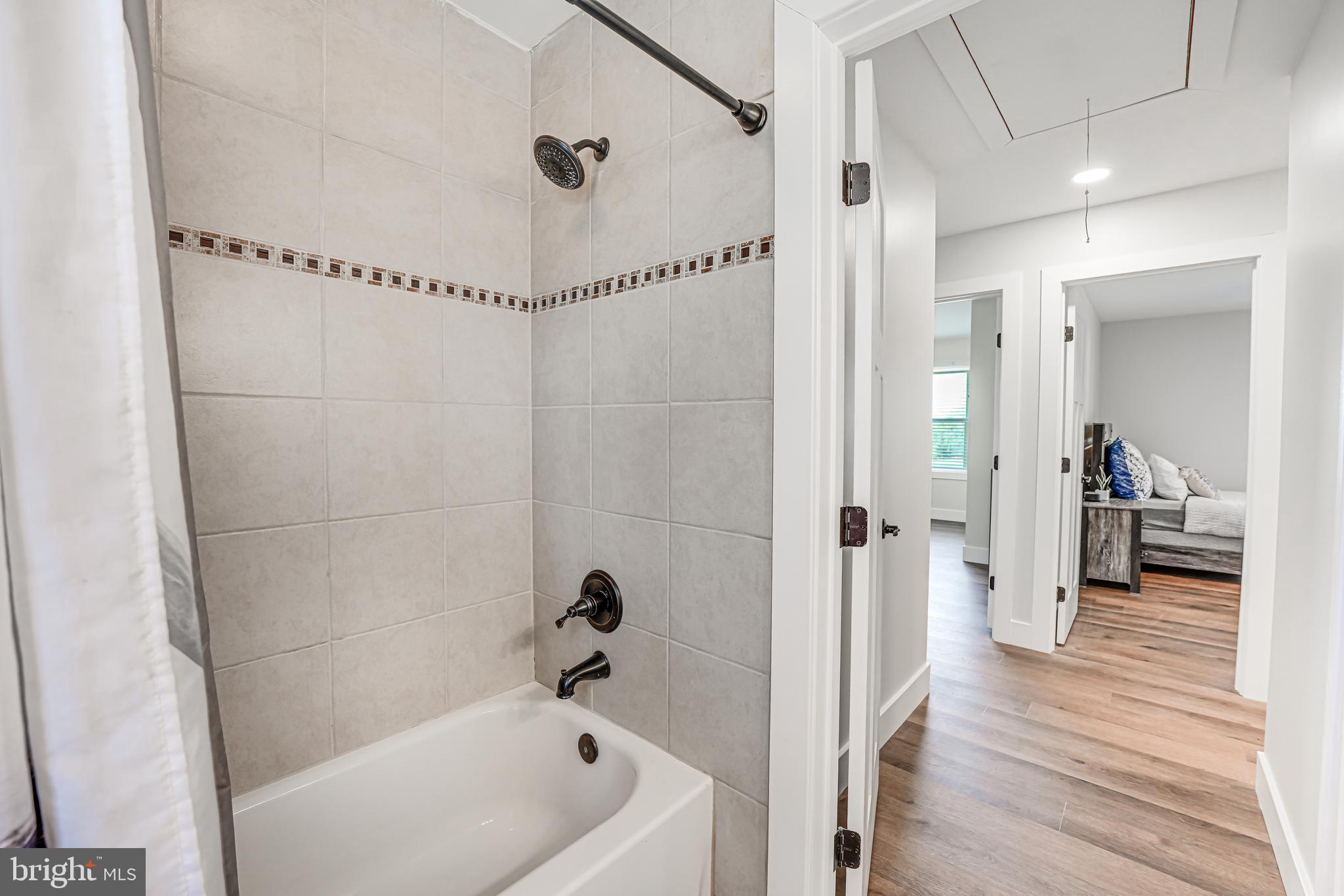 PIEDMONT SPRINGS - Residential