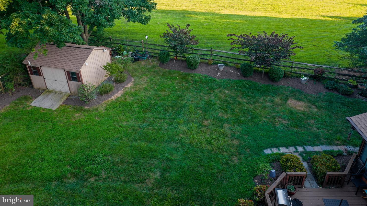 PIONEER HILLS - Residential