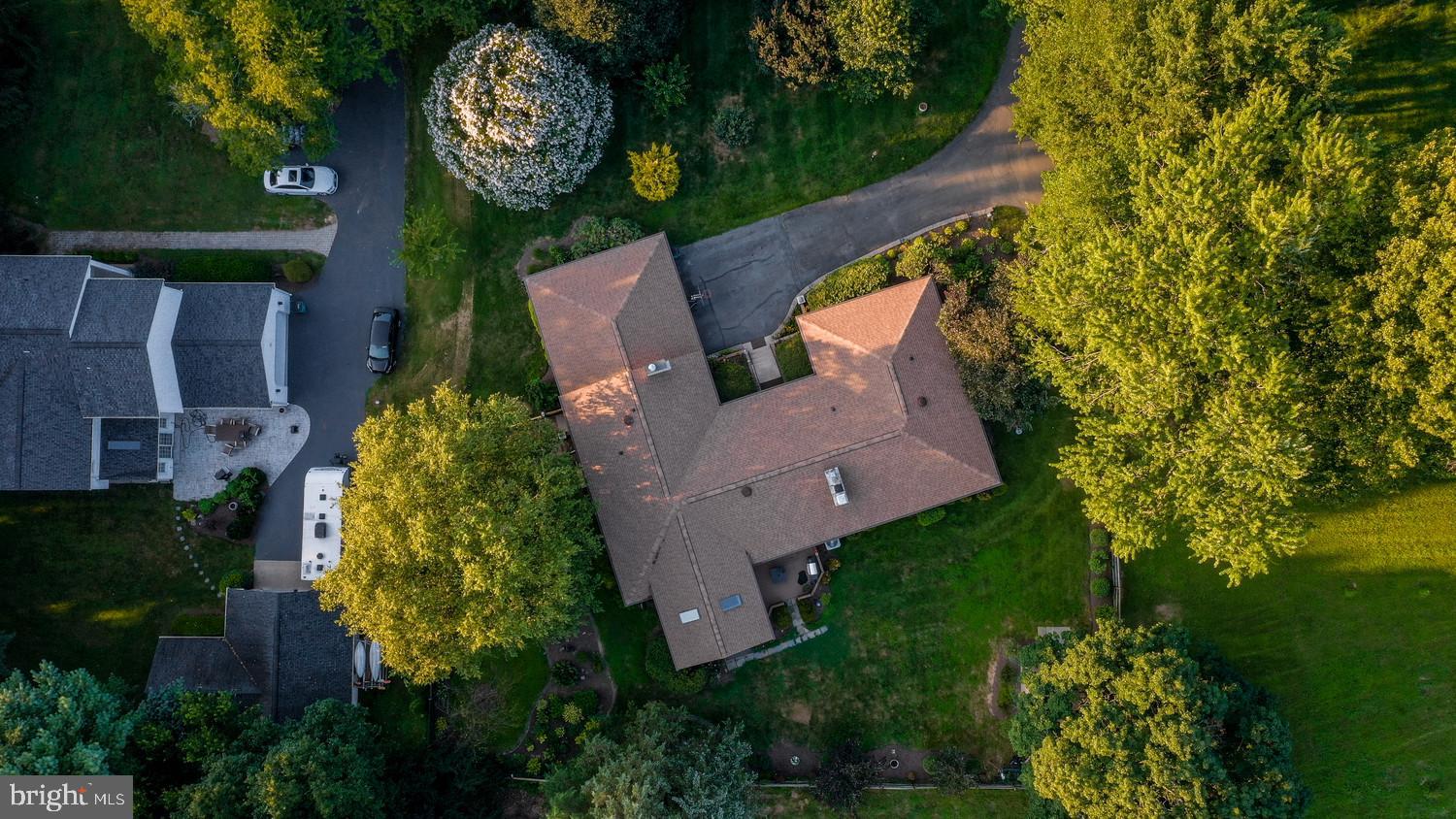 PIONEER HILLS - Residential