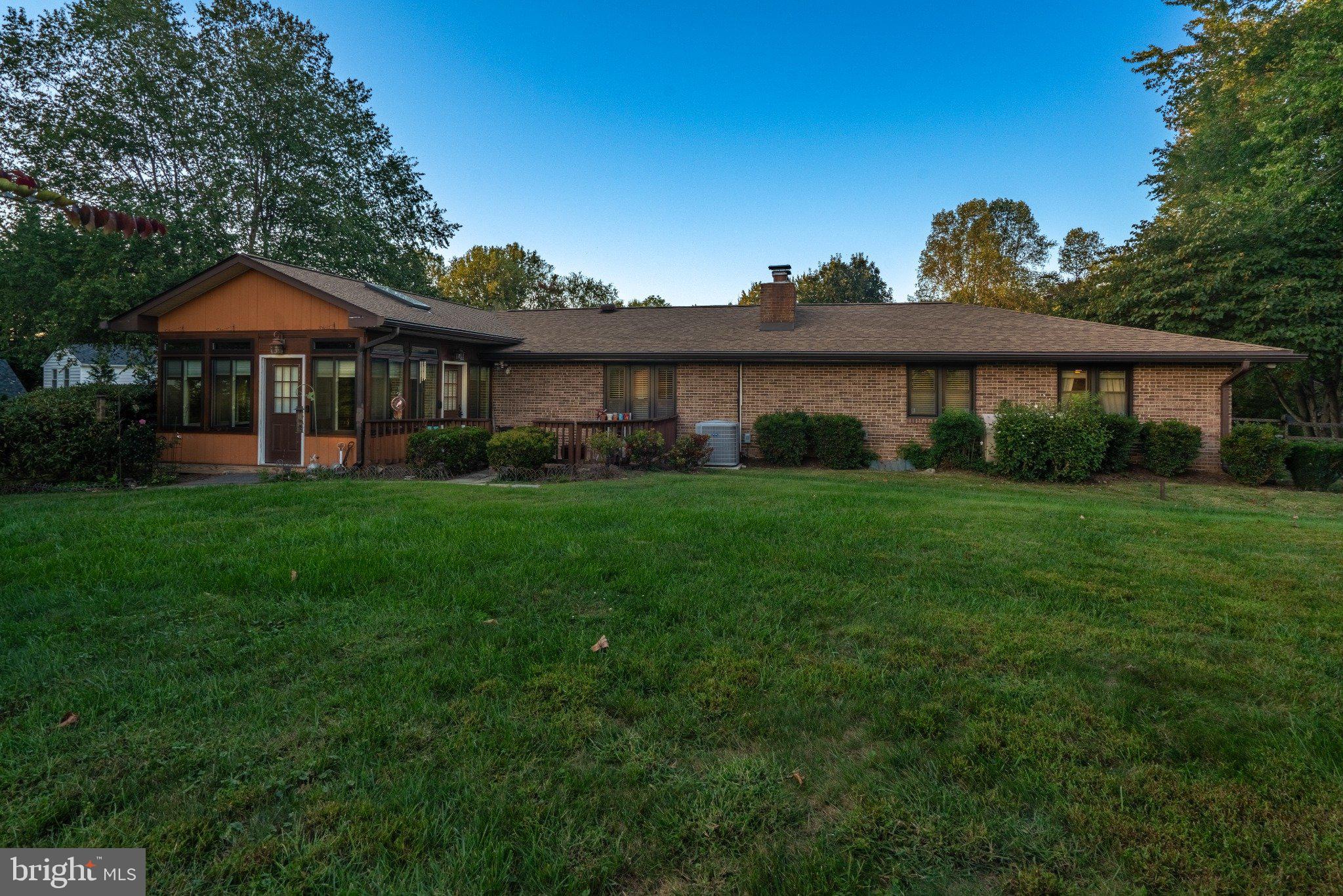 PIONEER HILLS - Residential