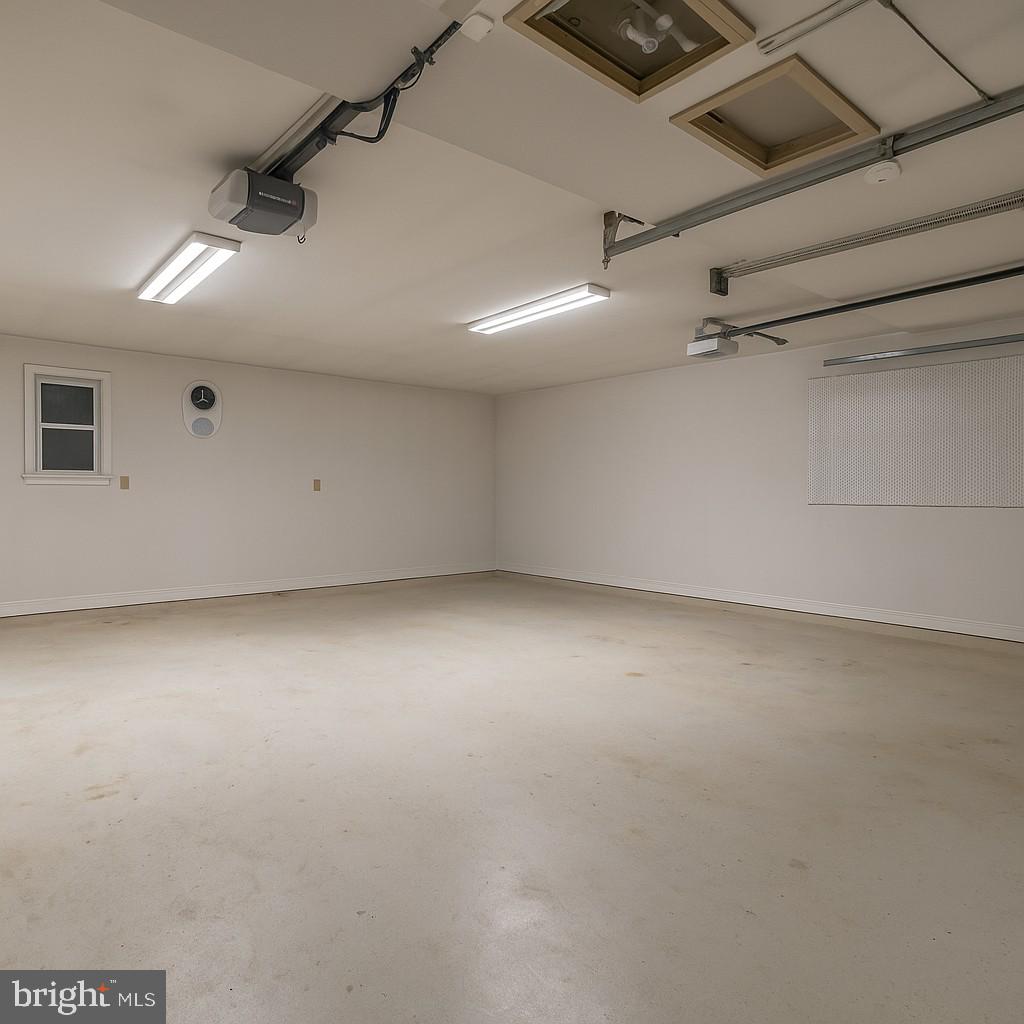 PIONEER HILLS - Residential