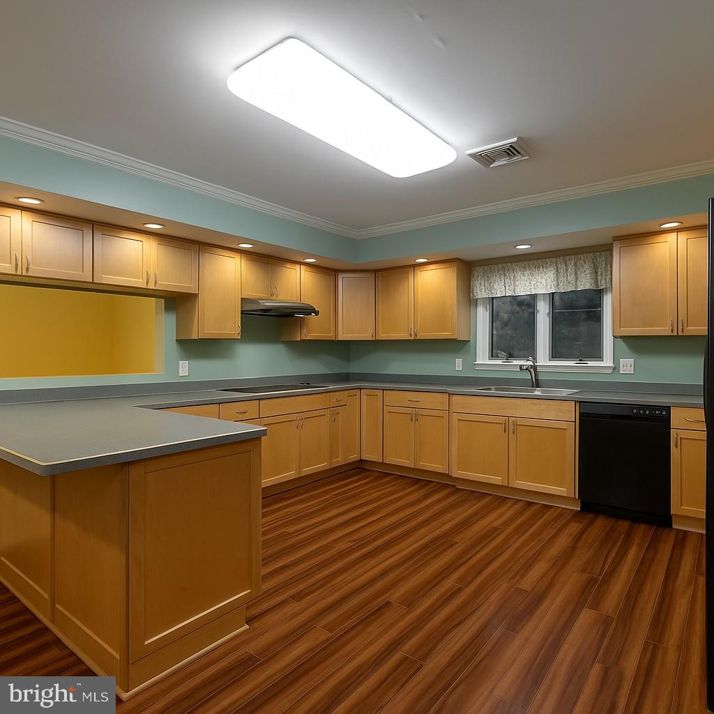 PIONEER HILLS - Residential