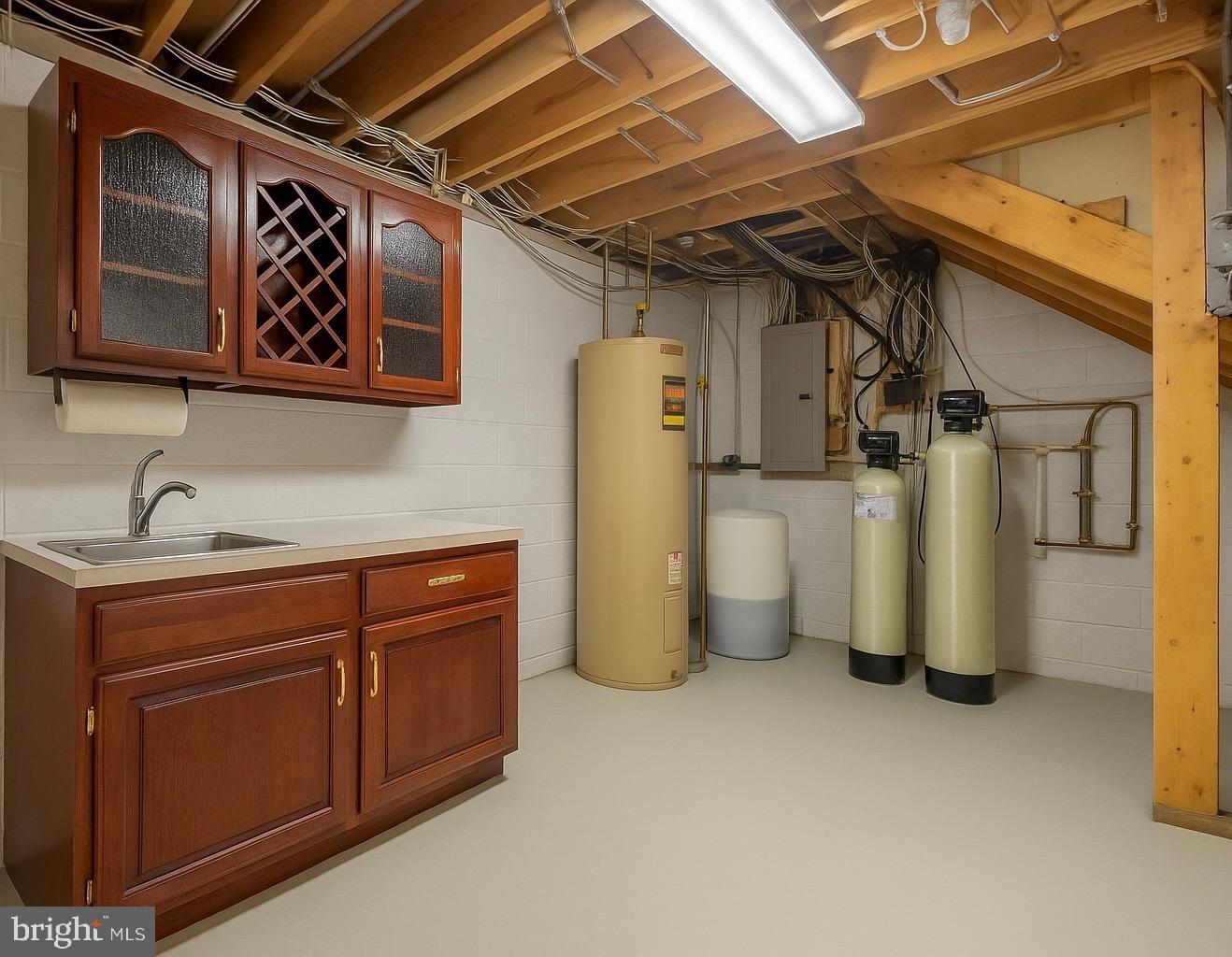 PIONEER HILLS - Residential