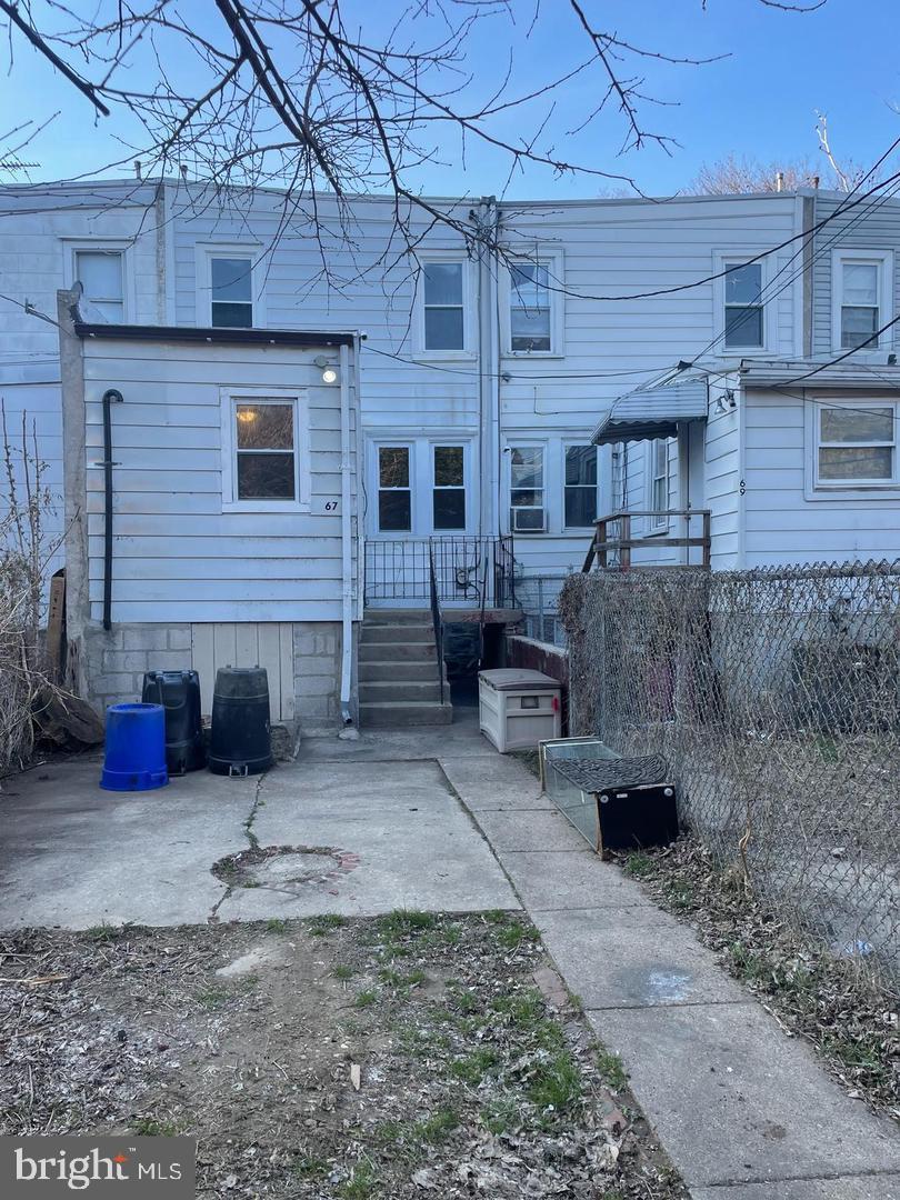 HIGHLANDS - Residential Lease