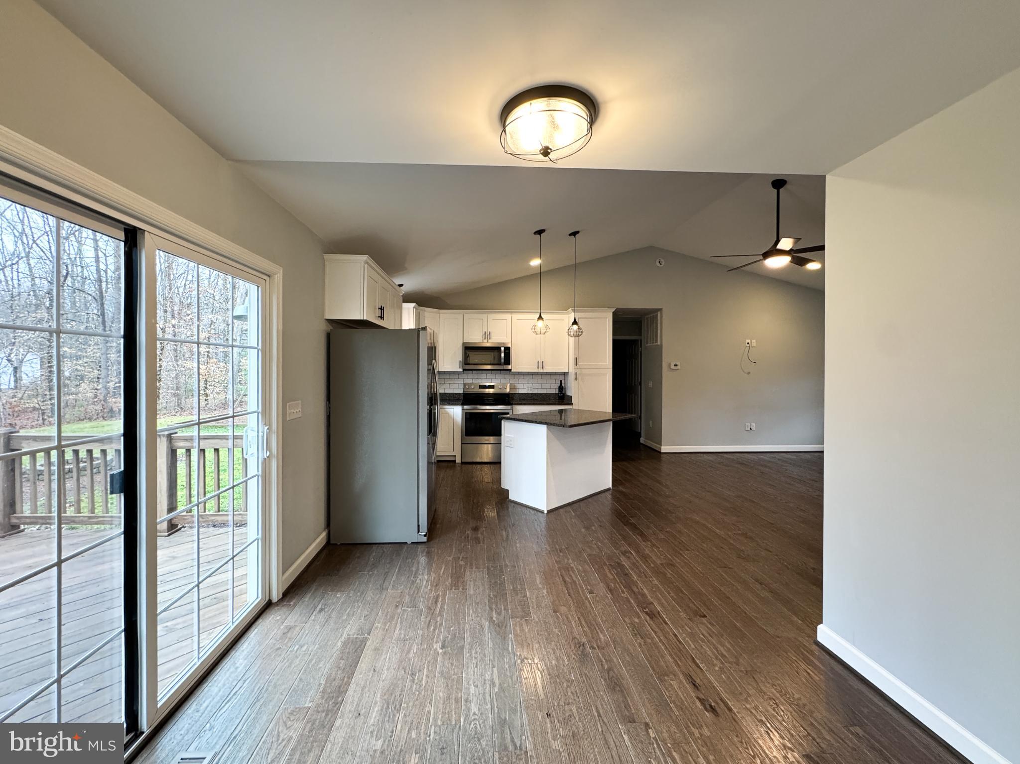 PINE HARBOUR - Residential