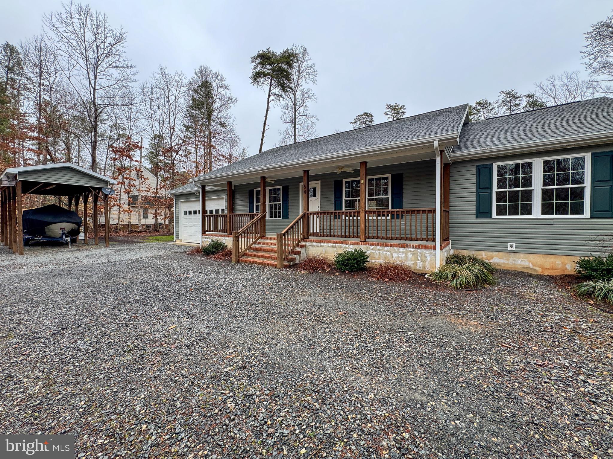 PINE HARBOUR - Residential