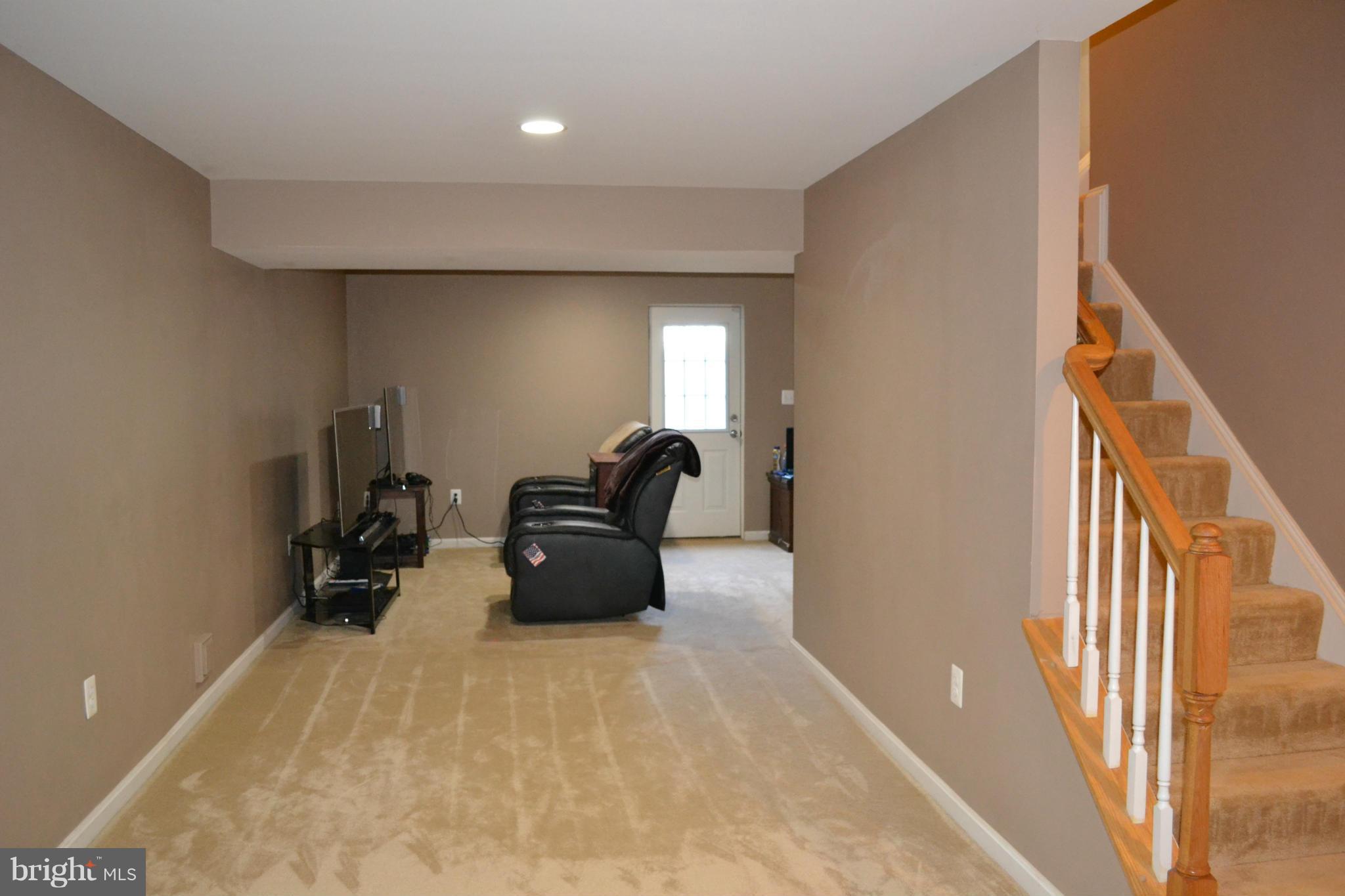 ORANGE ESTATES - Residential