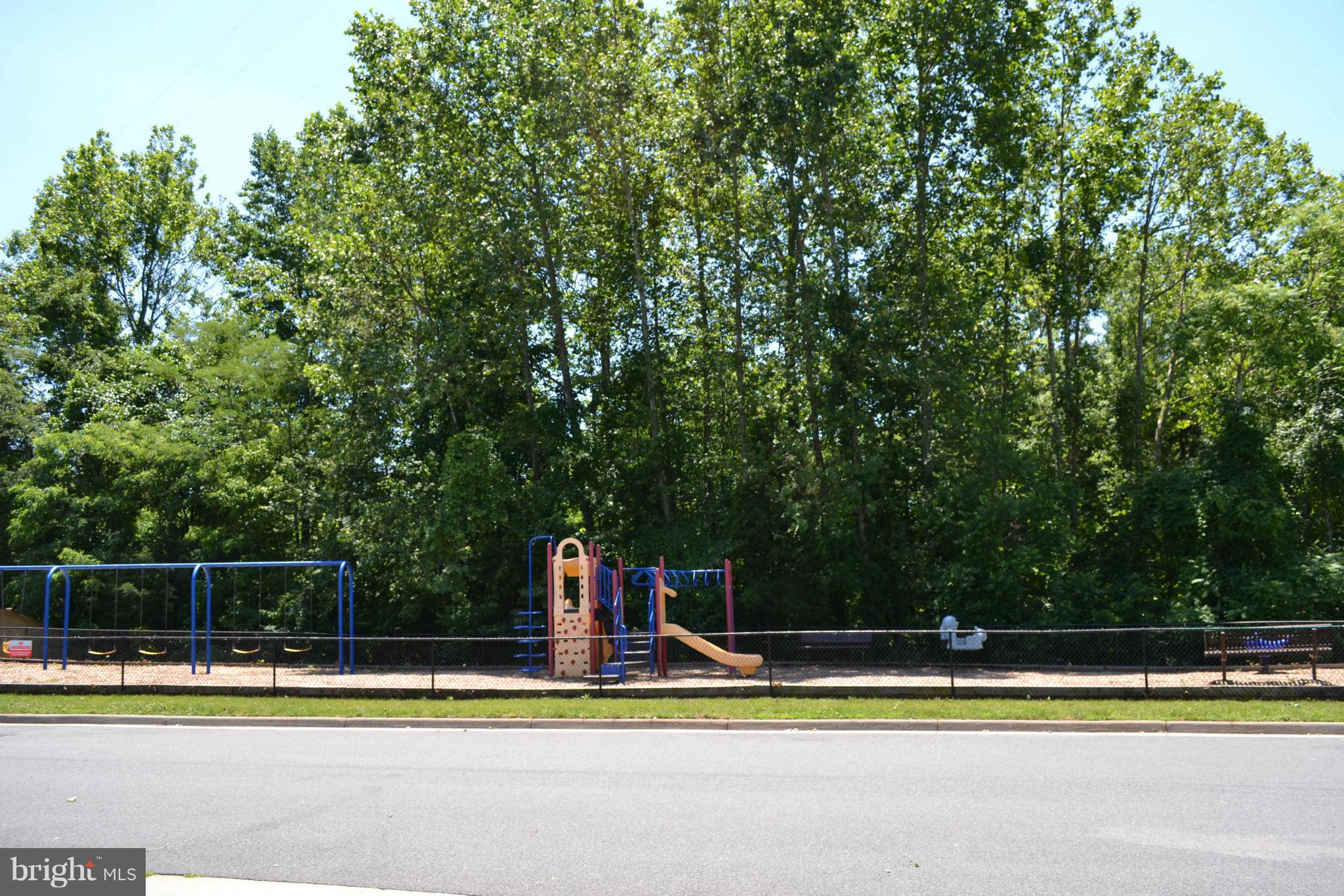 ORANGE ESTATES - Residential