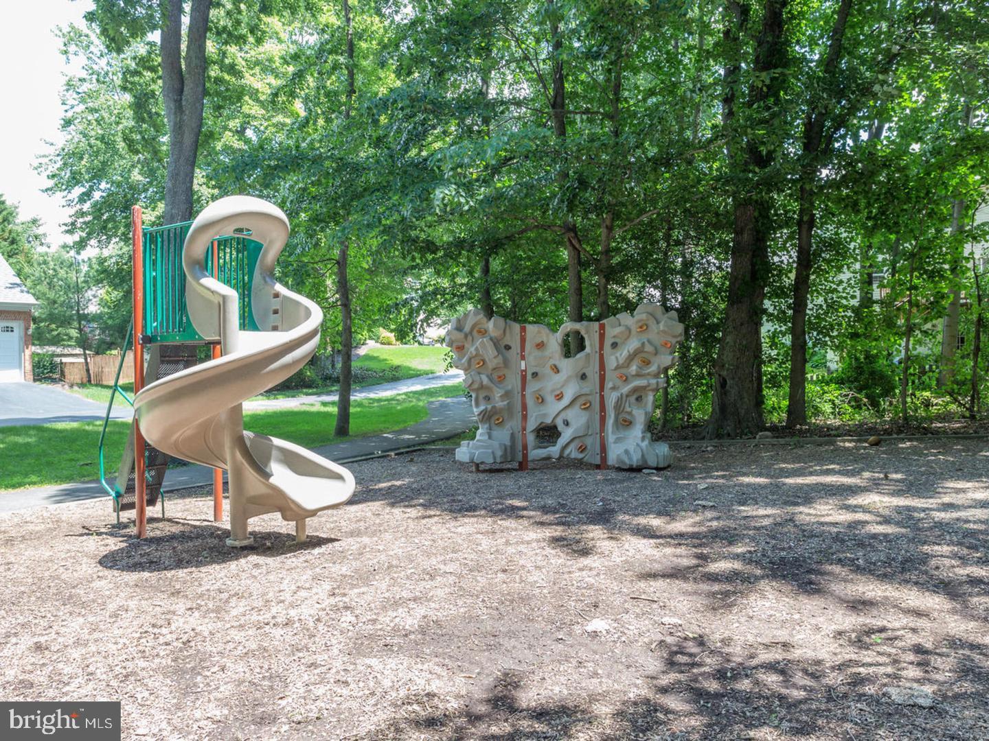 CROSSPOINTE - Residential Lease