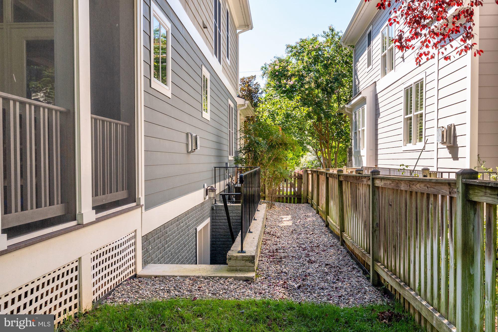 ASHTON HEIGHTS - Residential