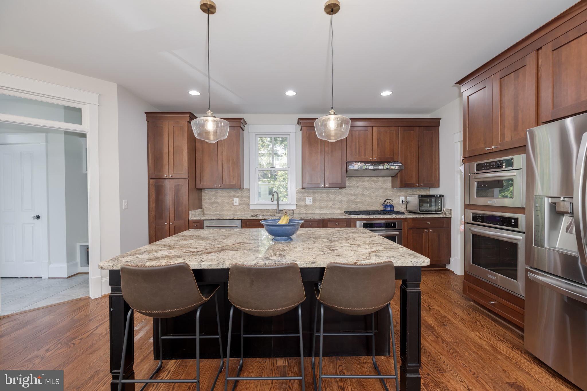 ASHTON HEIGHTS - Residential