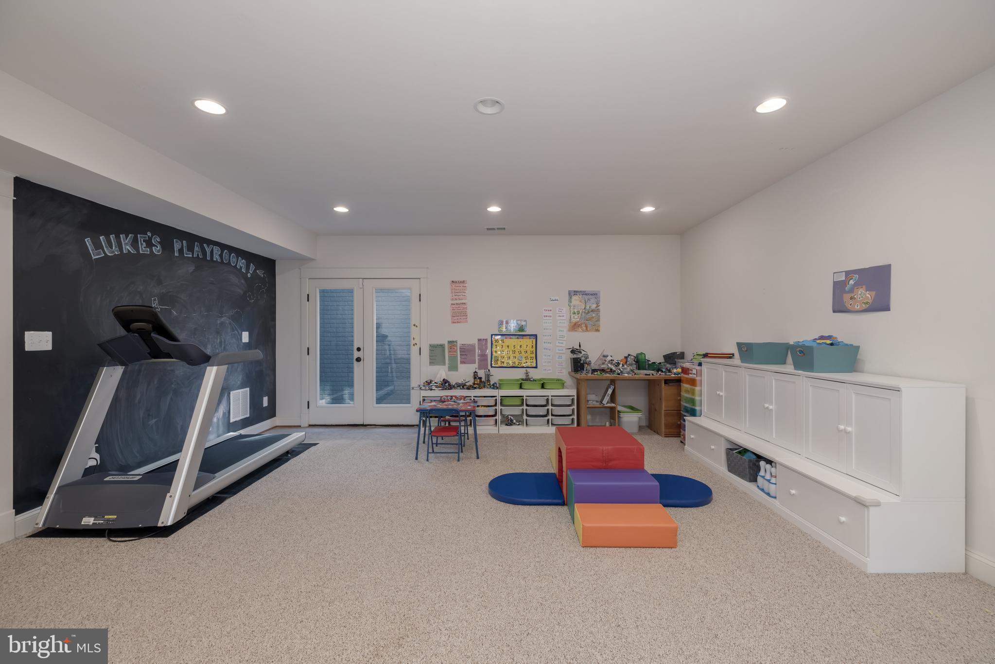 ASHTON HEIGHTS - Residential