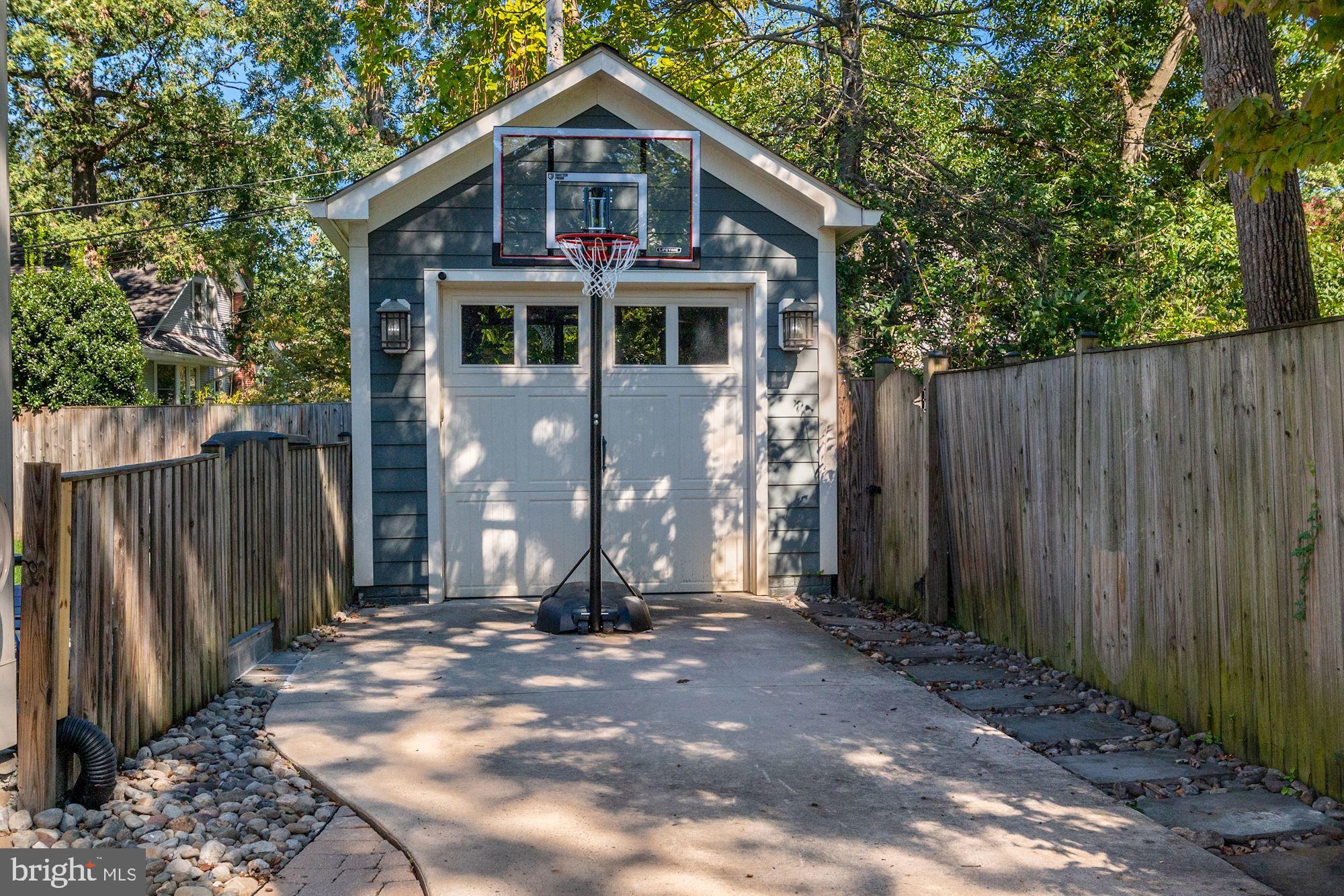 ASHTON HEIGHTS - Residential