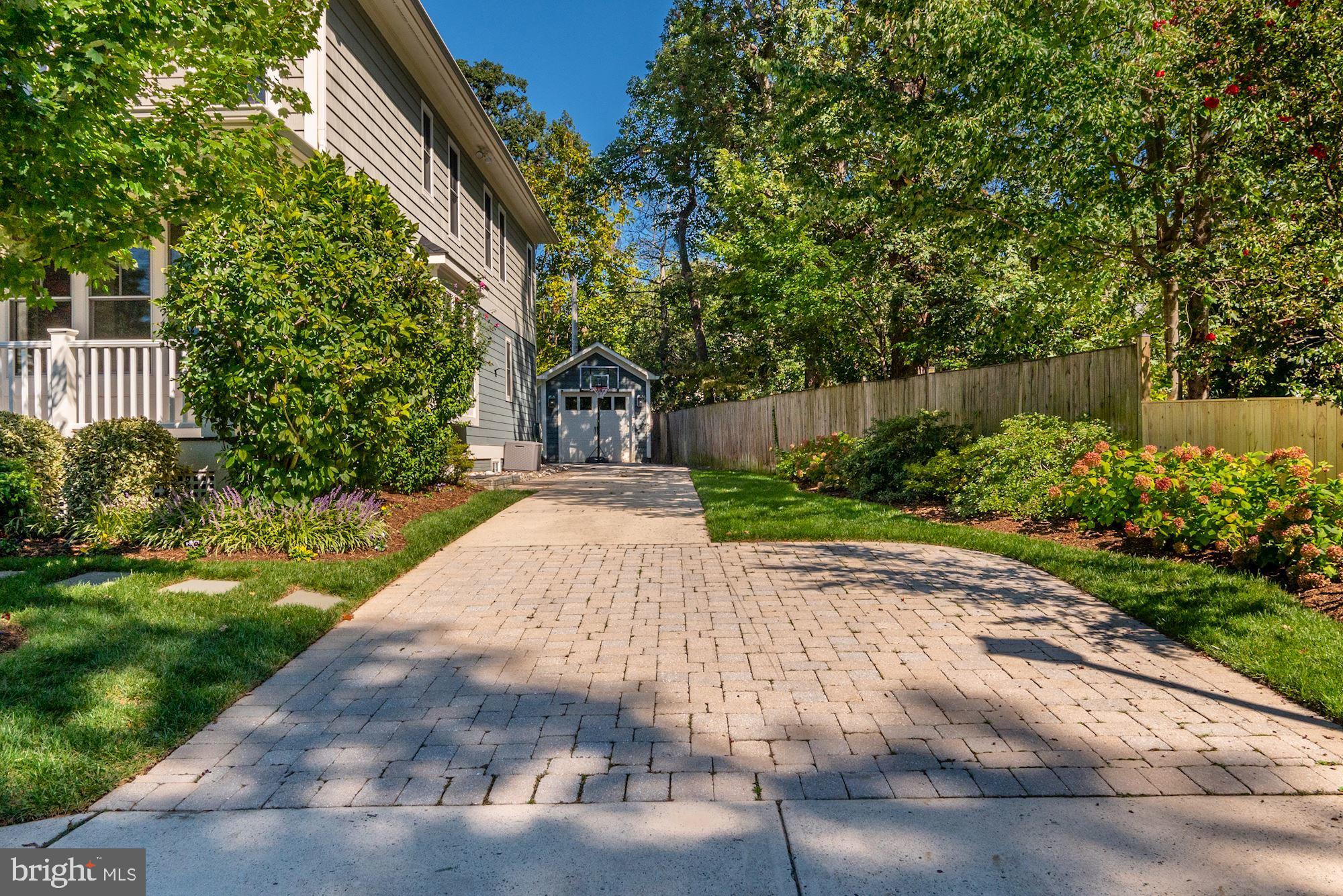 ASHTON HEIGHTS - Residential