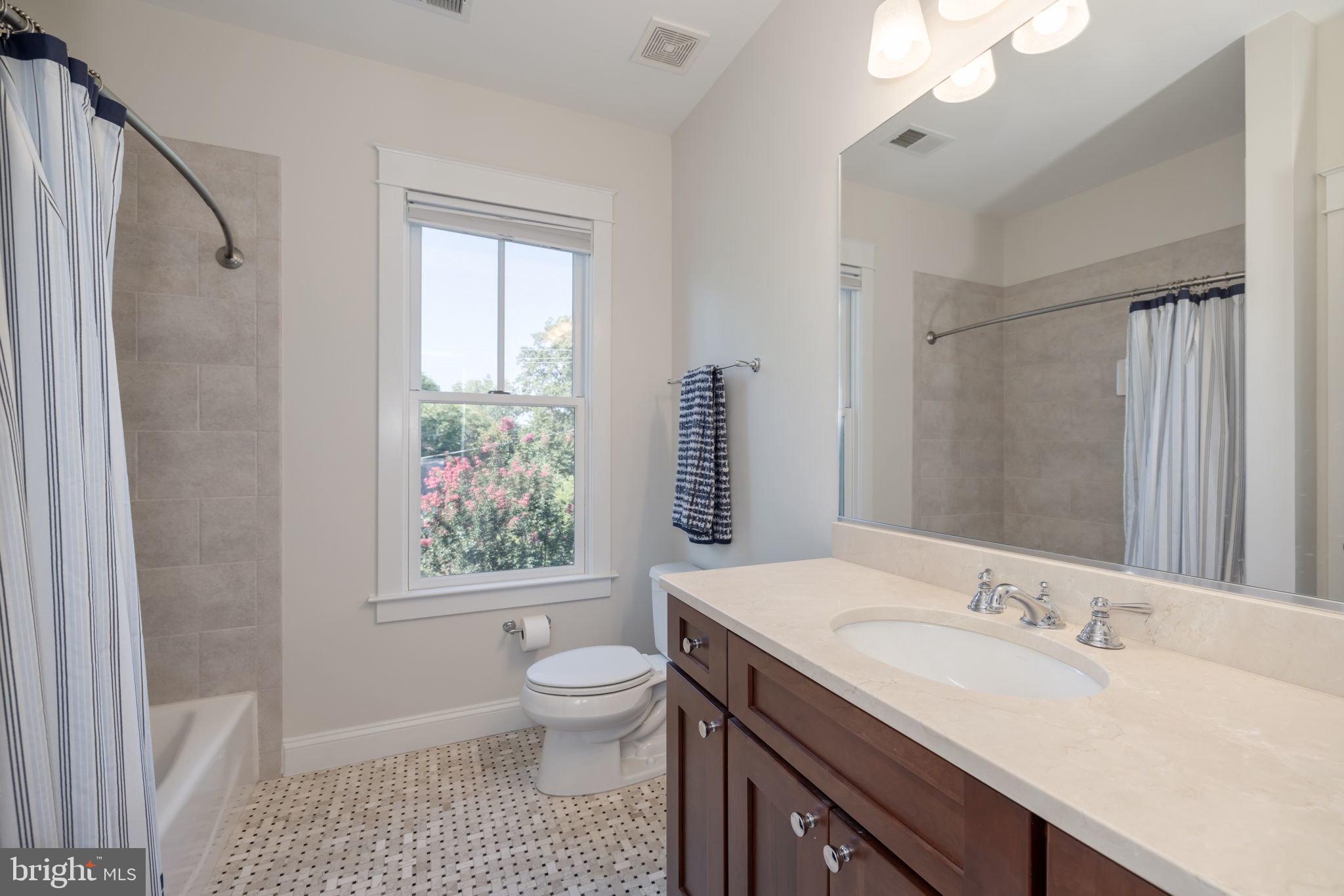 ASHTON HEIGHTS - Residential