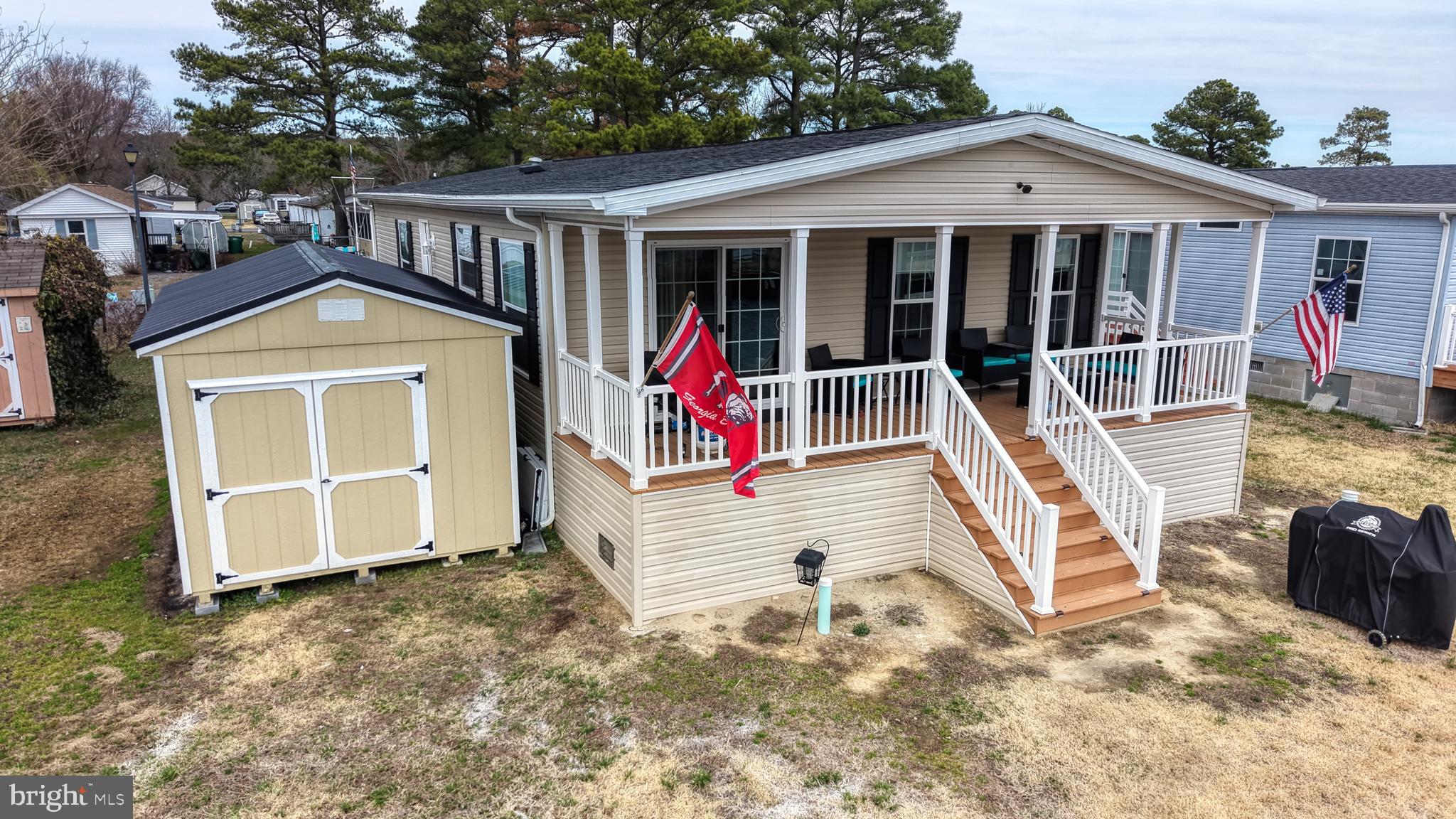 MARINERS COVE - Residential