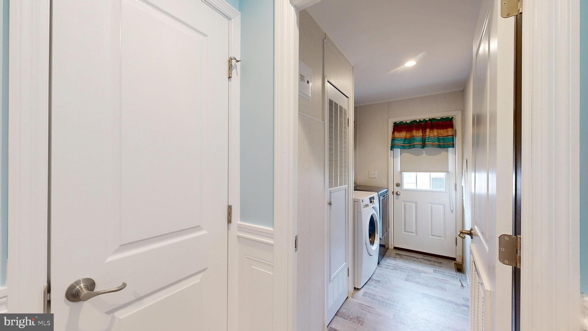 MARINERS COVE - Residential