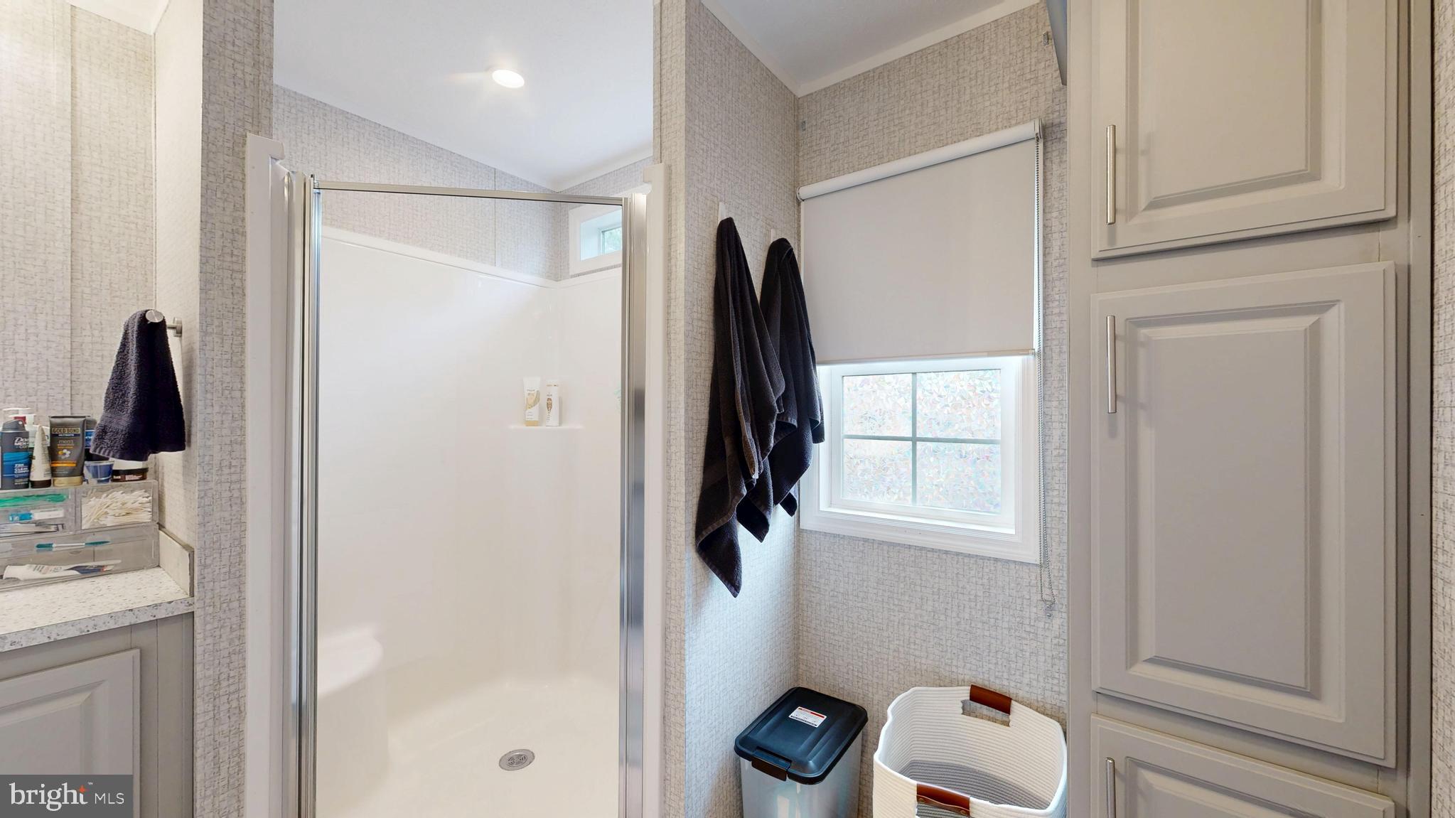 MARINERS COVE - Residential