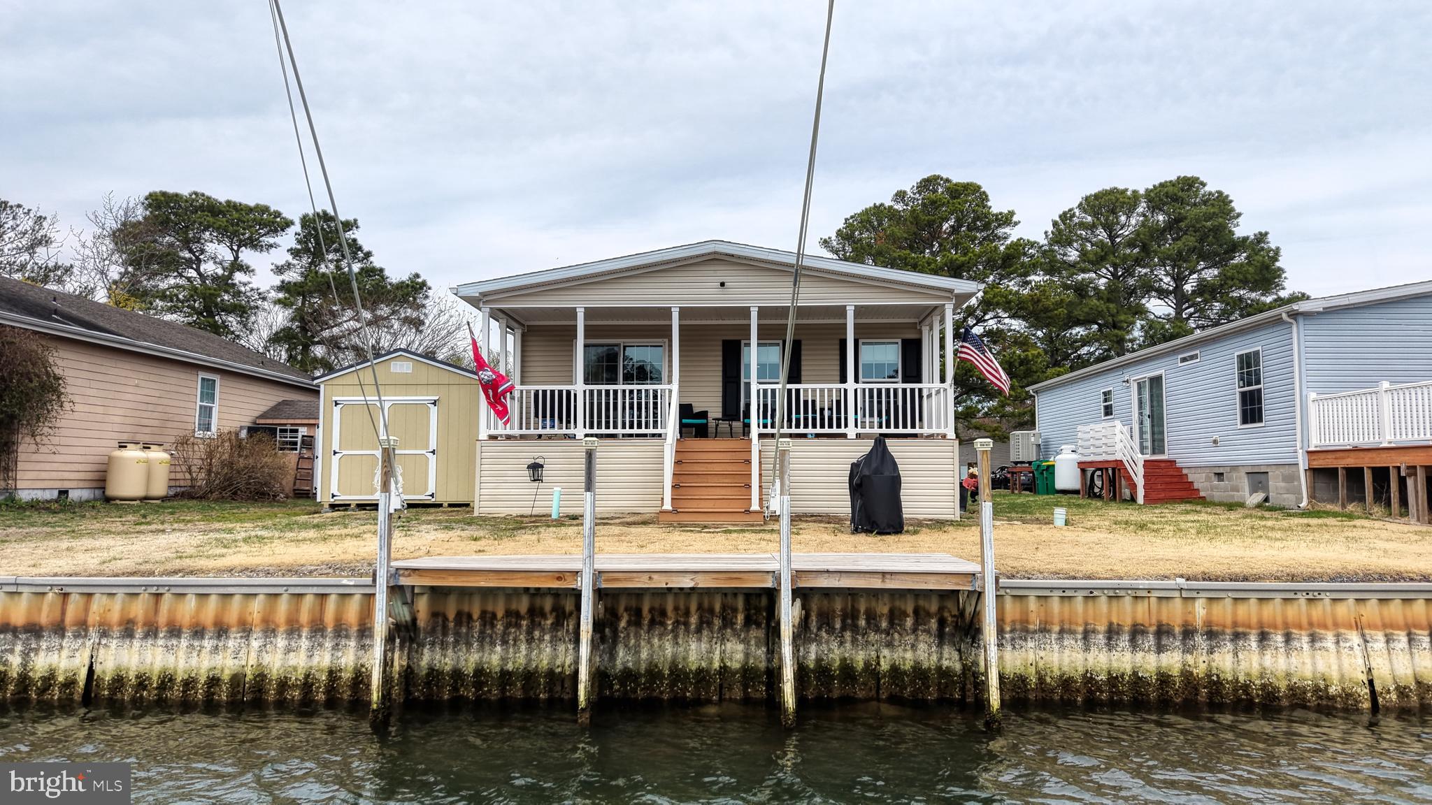 MARINERS COVE - Residential