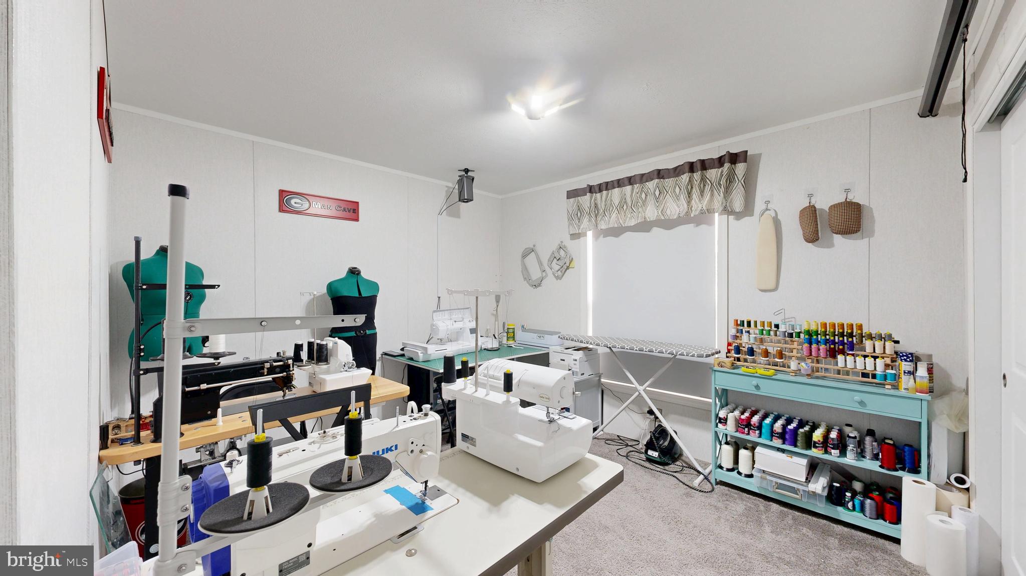 MARINERS COVE - Residential