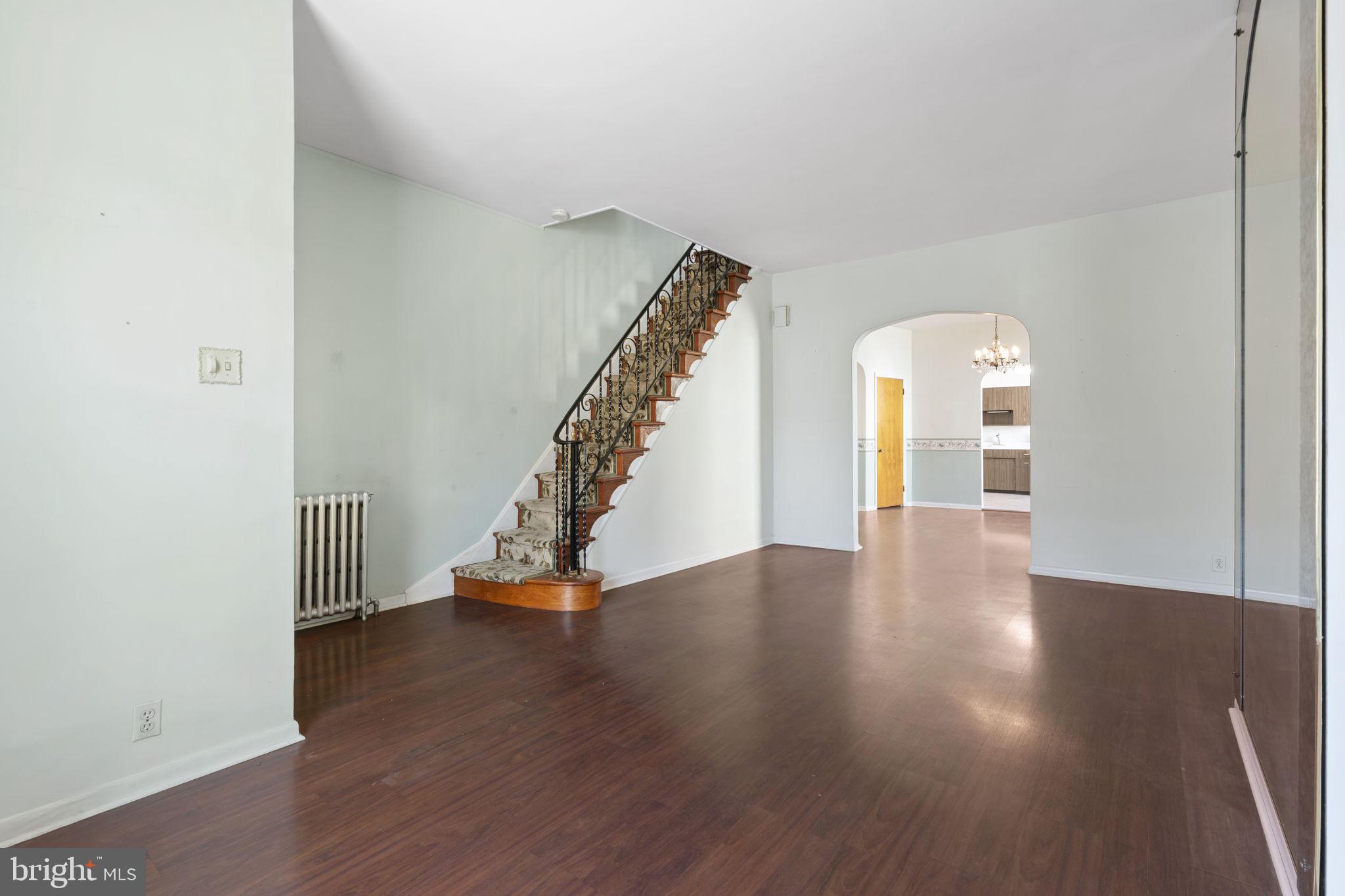 1324 W PORTER STREET