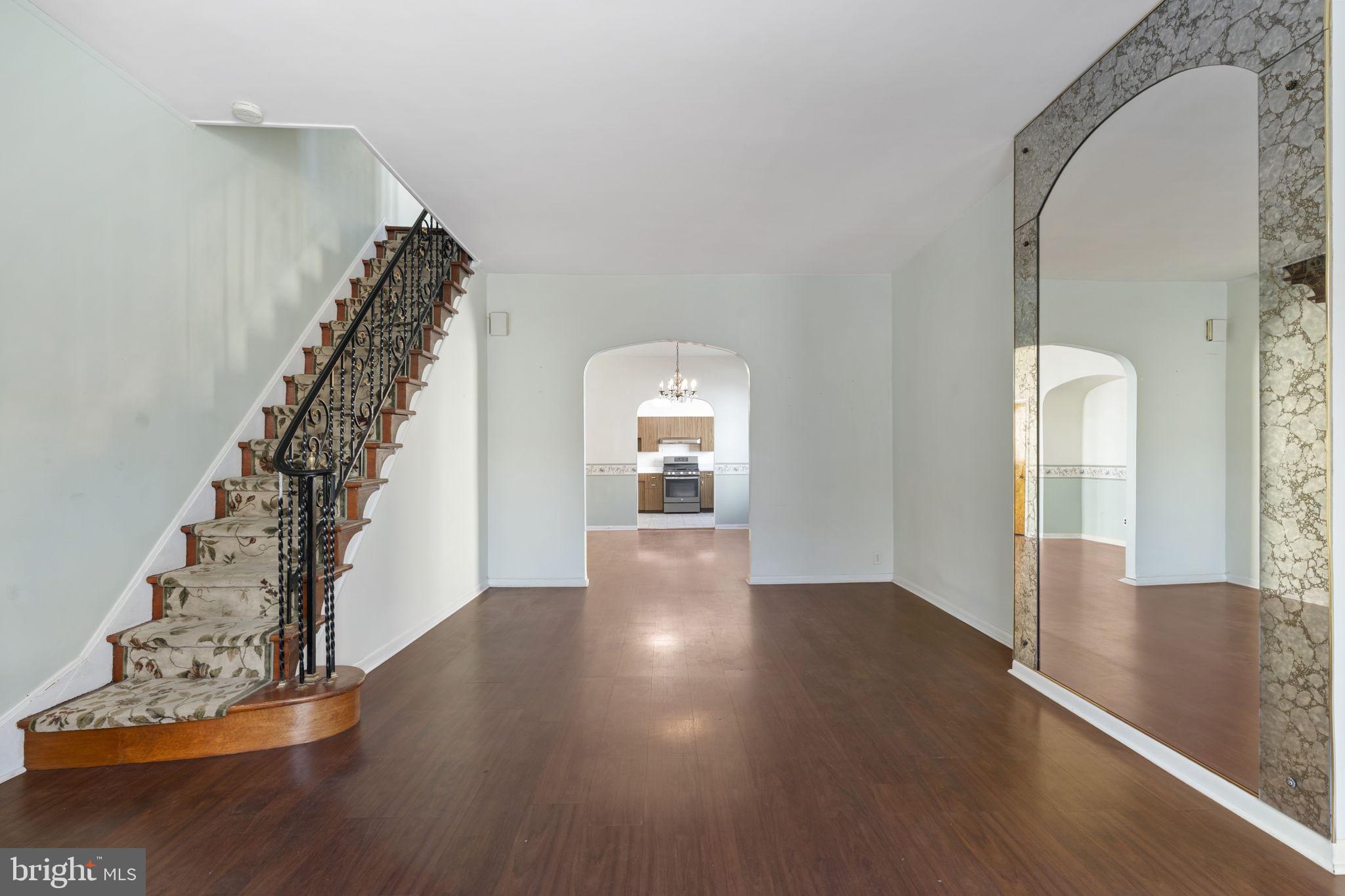 1324 W PORTER STREET